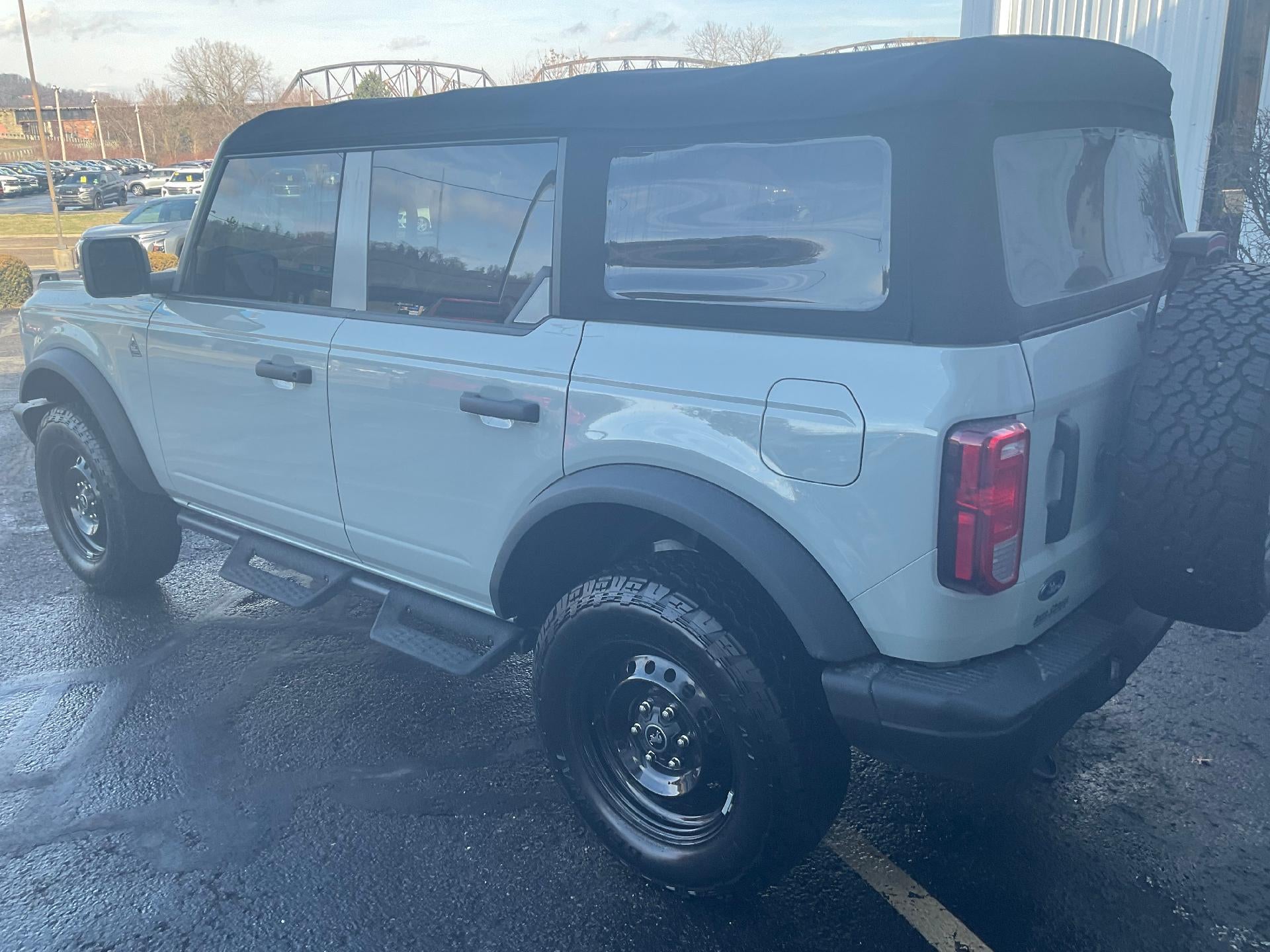 2022 Ford Bronco Base