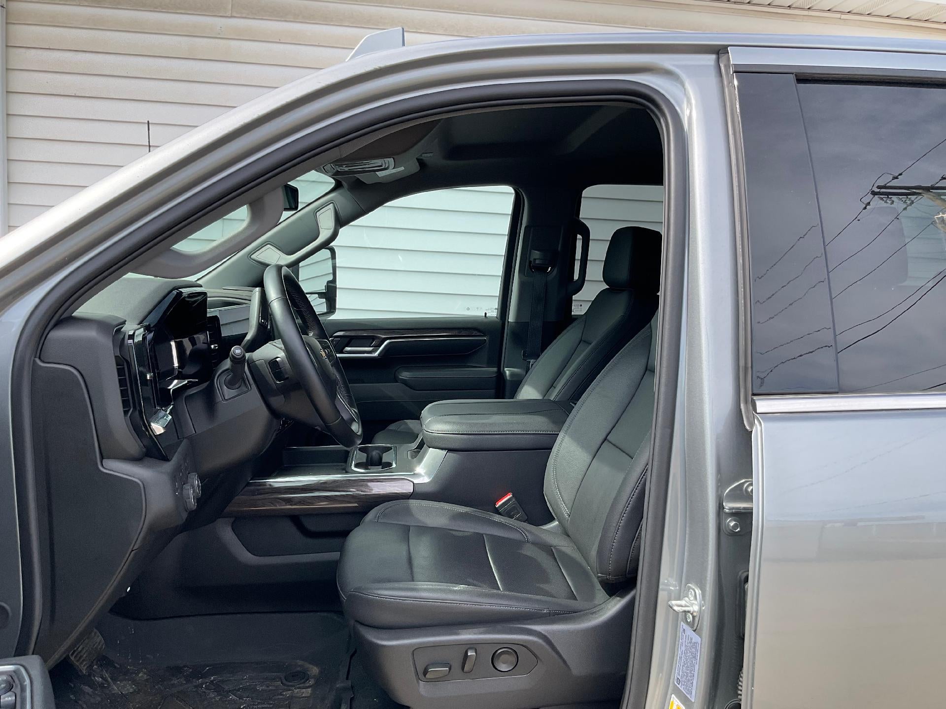 2025 Chevrolet Silverado 3500 HD LTZ