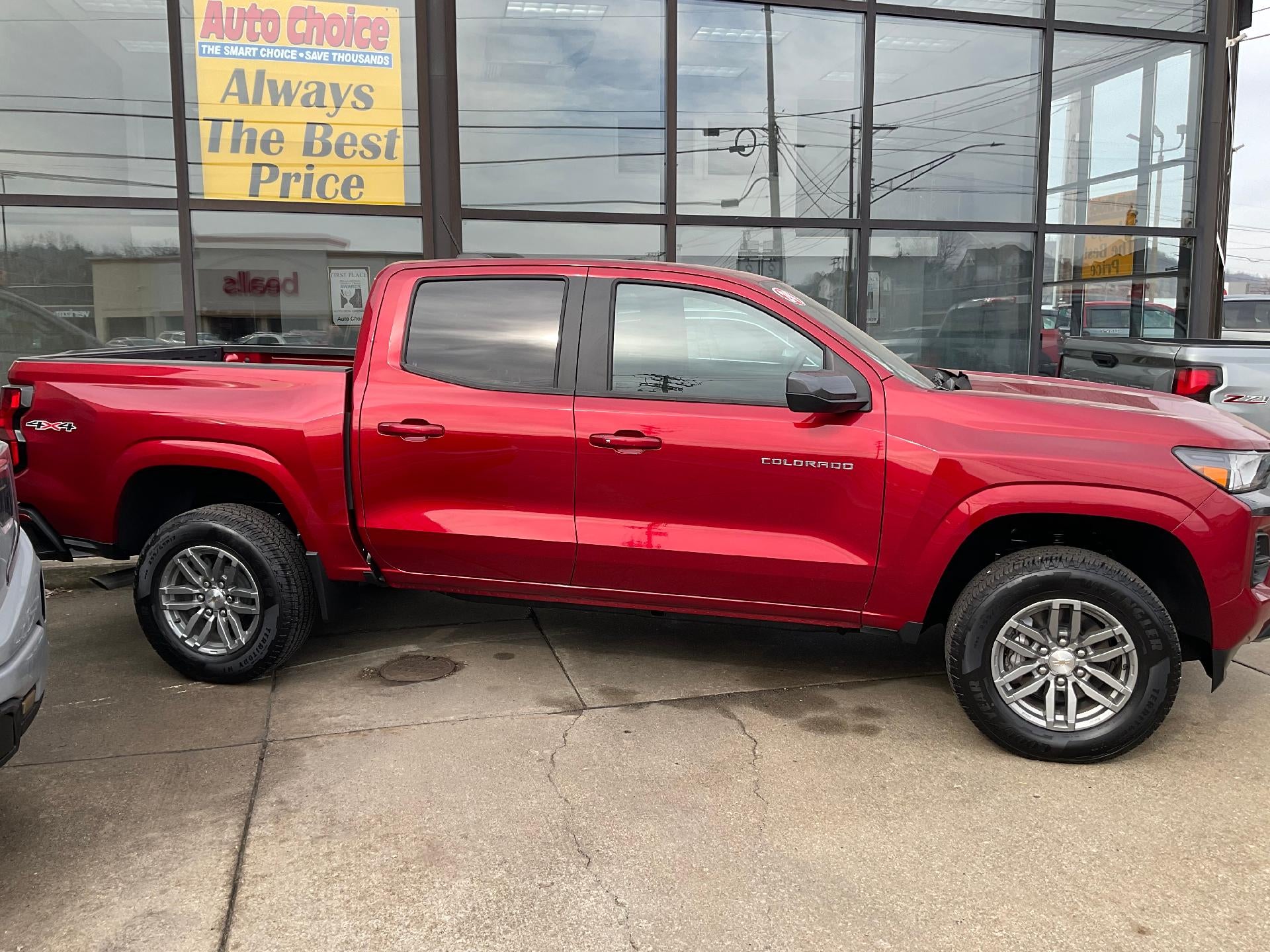 2024 Chevrolet Colorado LT
