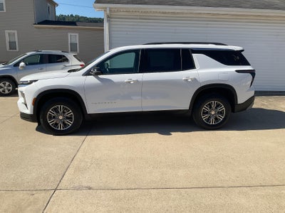 2026 Chevrolet Traverse AWD LT