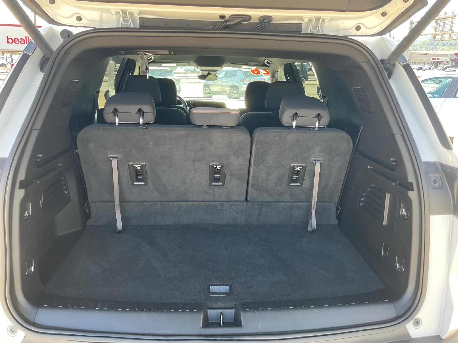 2026 Chevrolet Traverse AWD LT