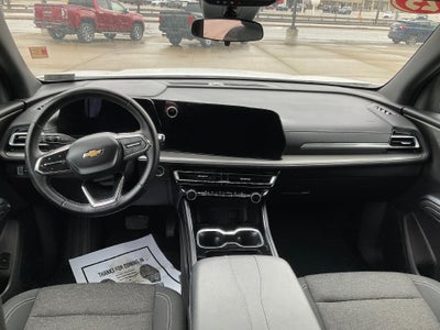 2025 Chevrolet Traverse LT