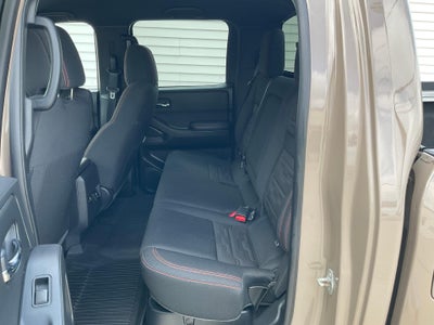 2023 Nissan Frontier Base