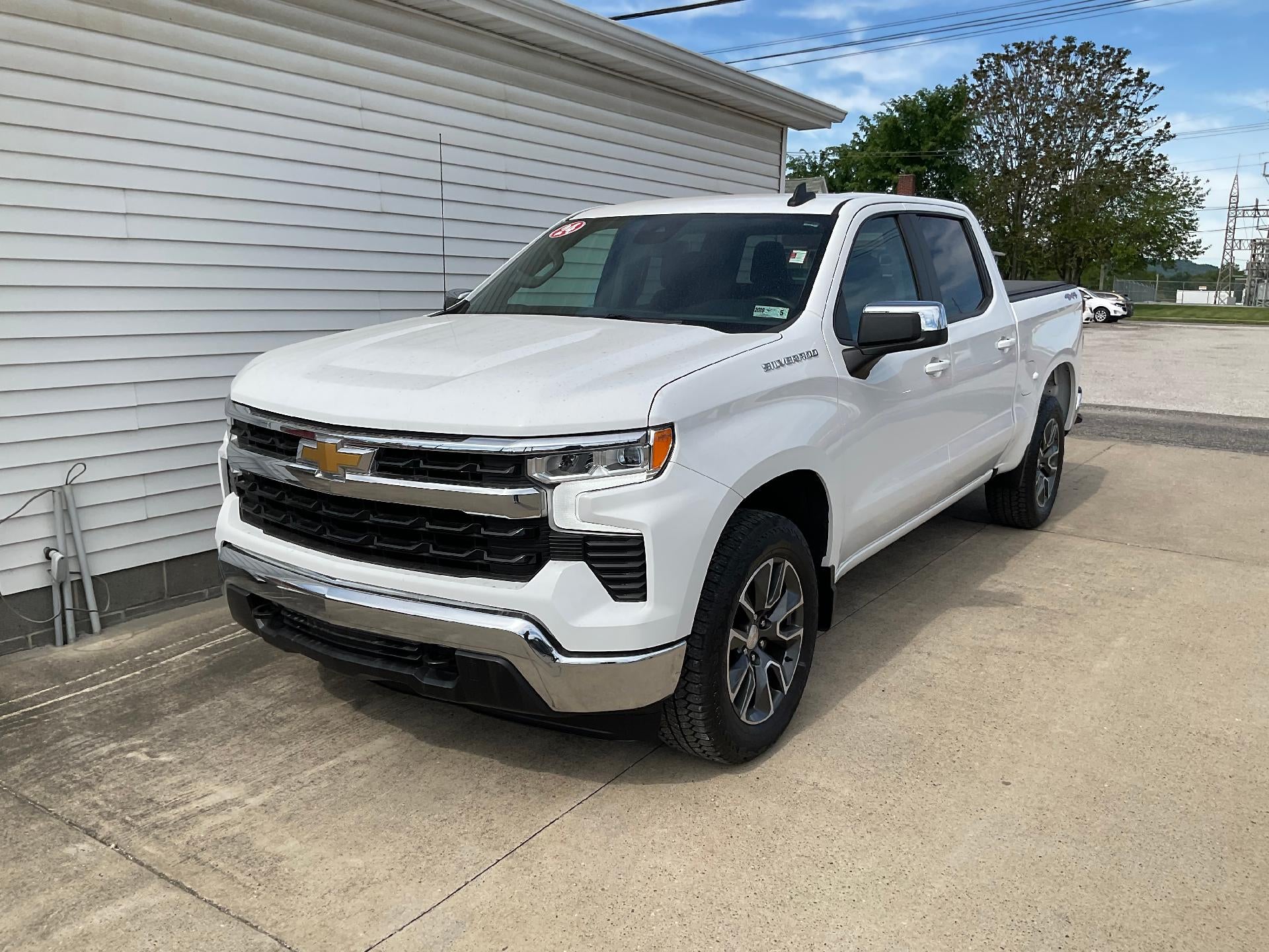 2024 Chevrolet Silverado 1500 LT (2FL)