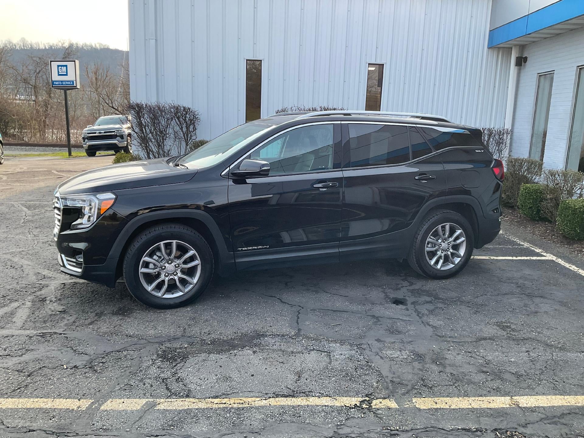 2024 GMC Terrain SLT