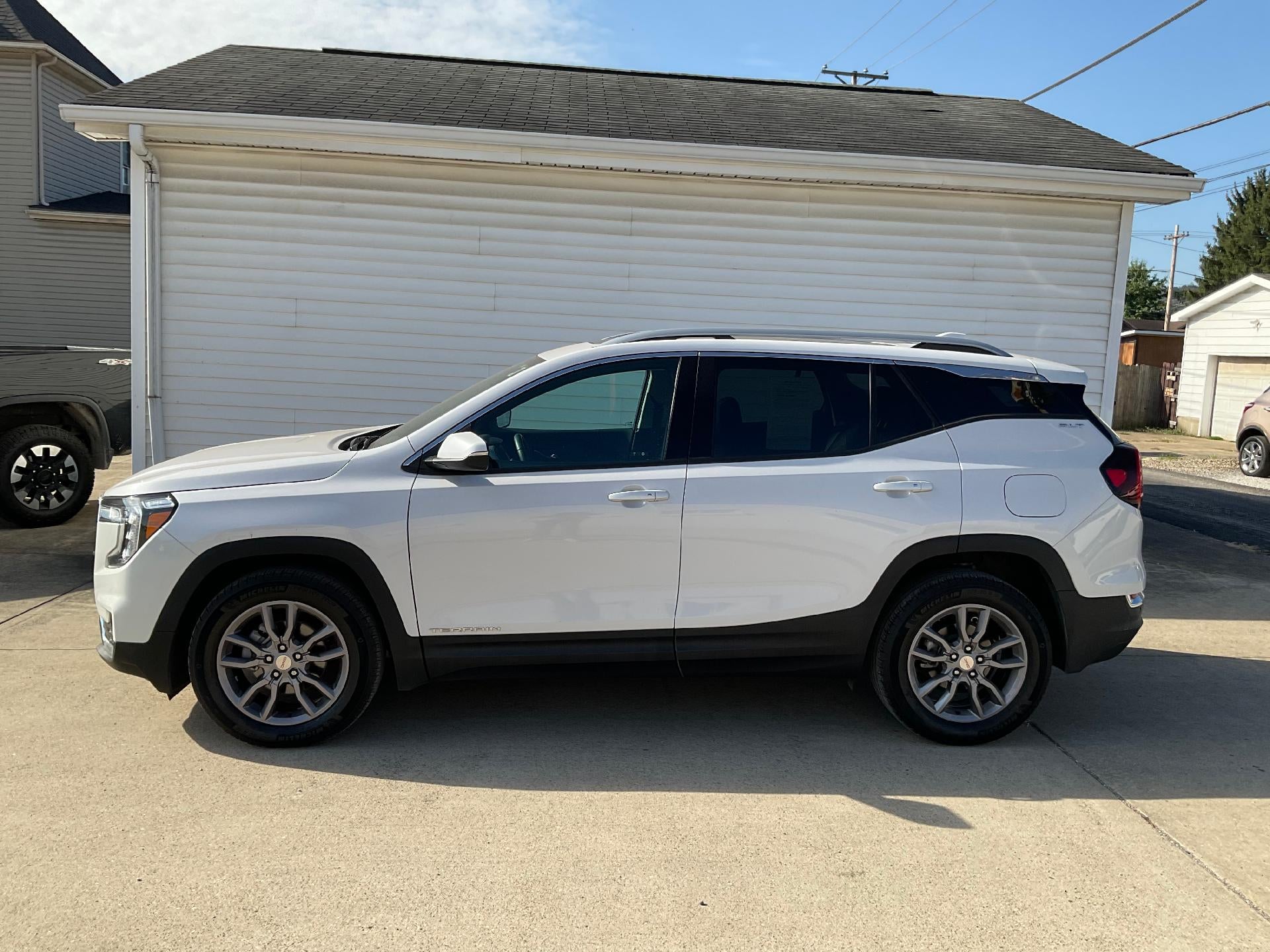 2024 GMC Terrain SLT