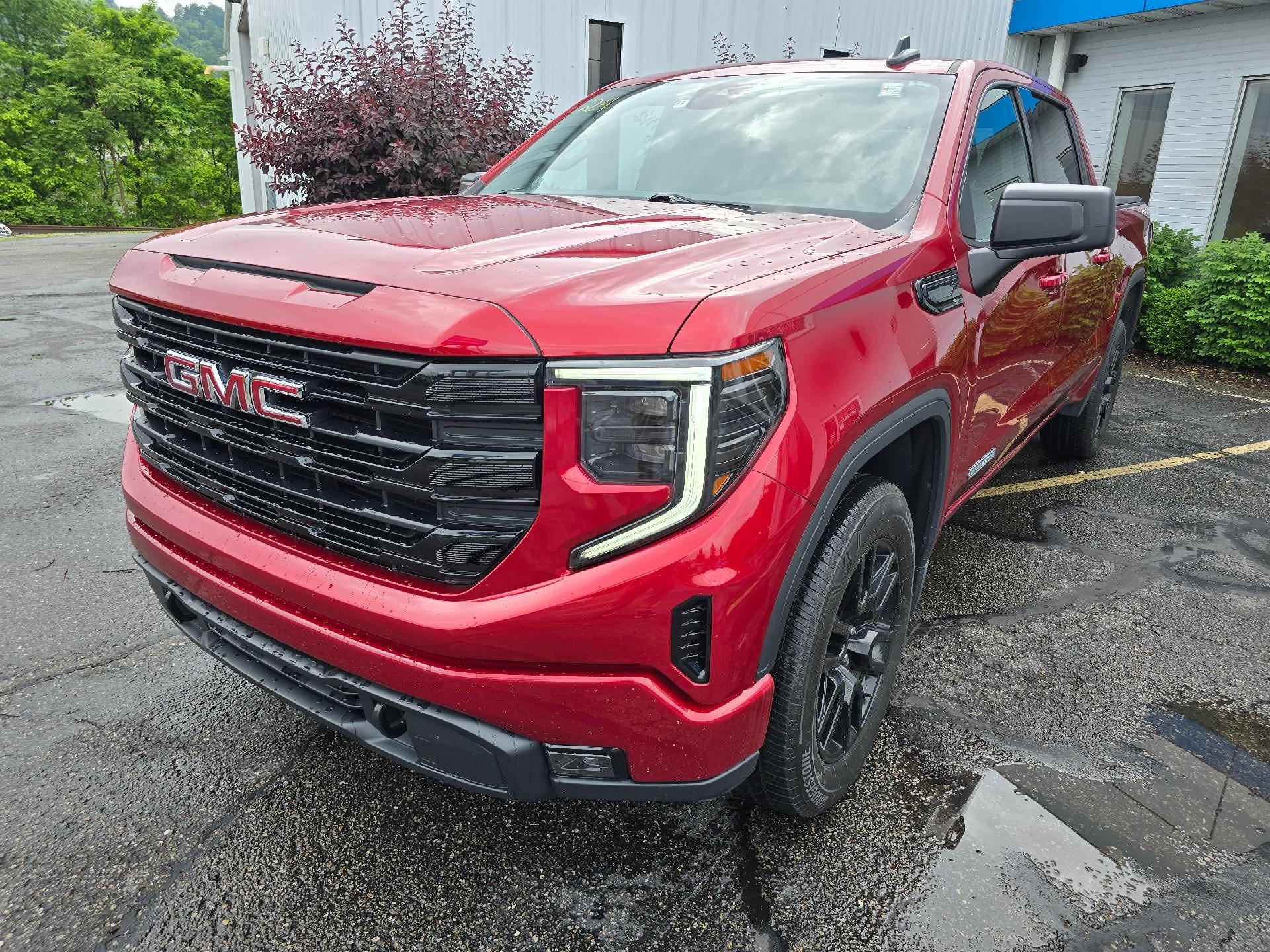 2024 GMC Sierra 1500 Elevation