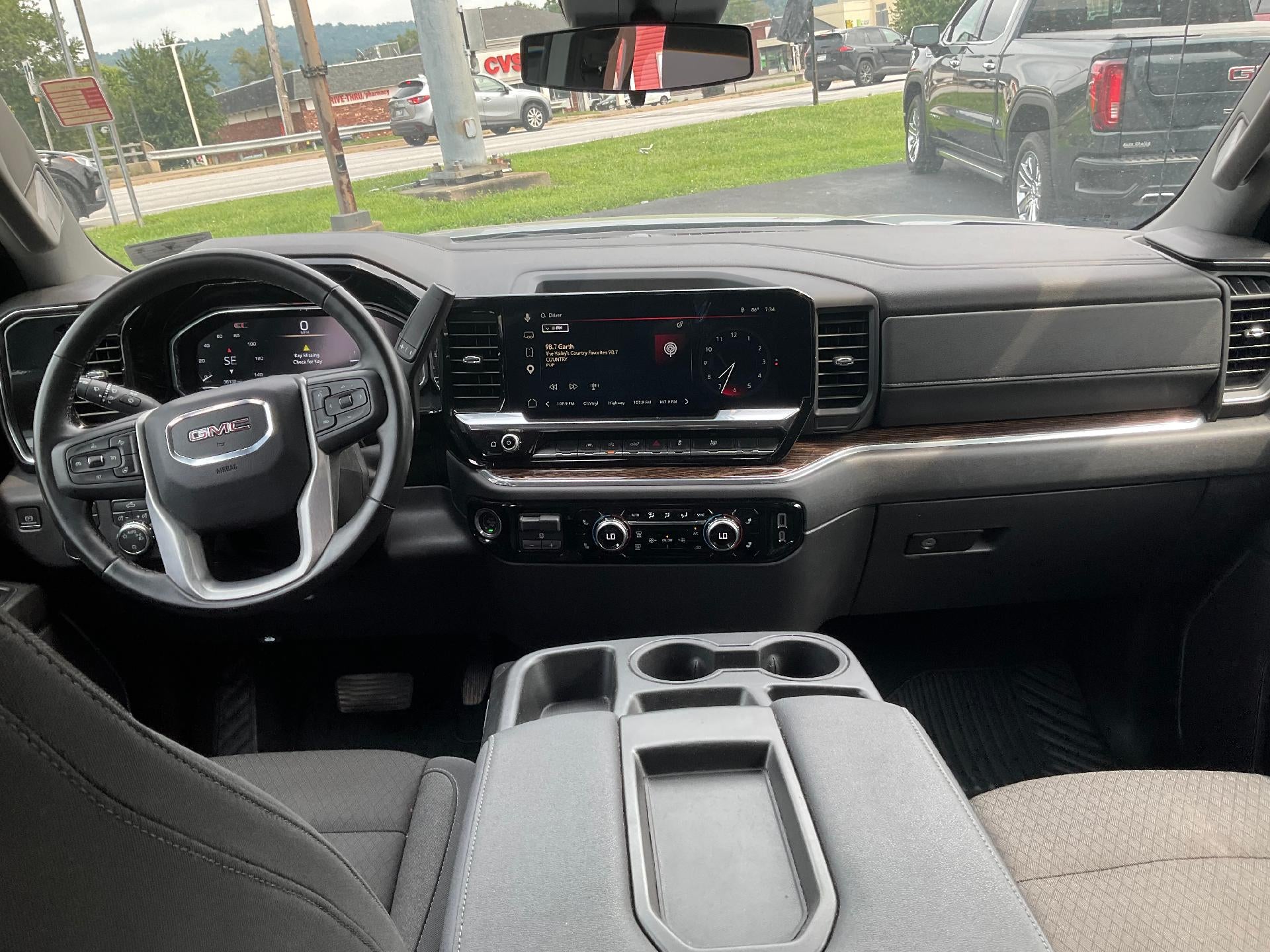 2024 GMC Sierra 1500 SLE