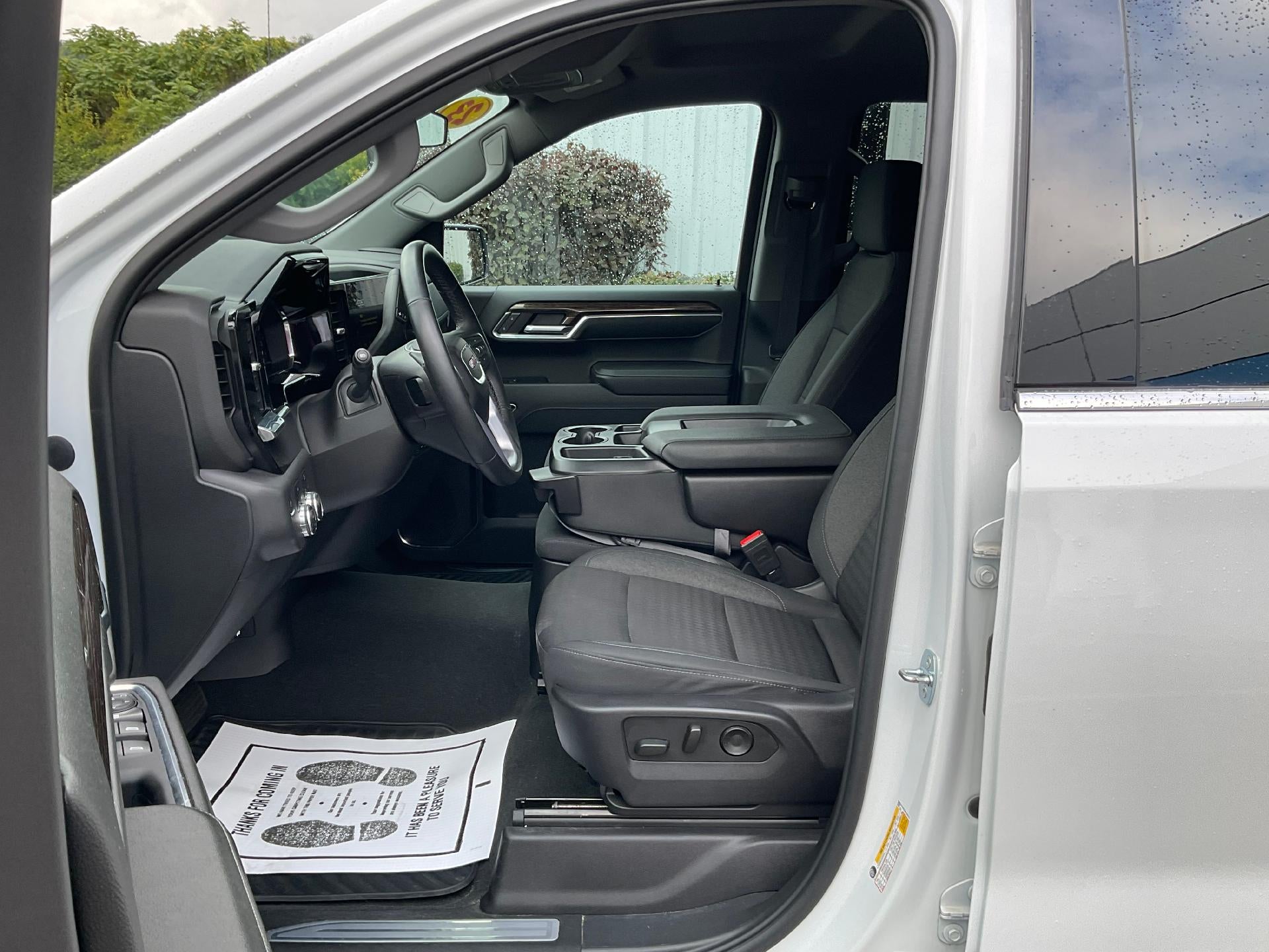 2023 GMC Sierra 1500 SLE