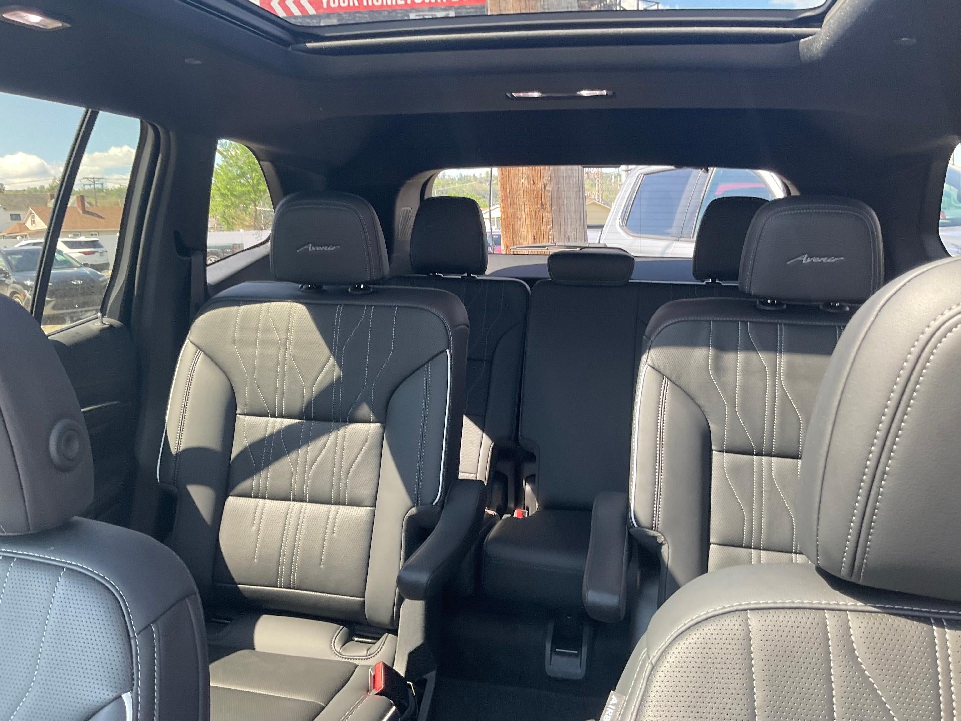 2025 Buick Enclave Avenir