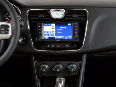 2013 Chrysler 200 4dr Sdn Touring