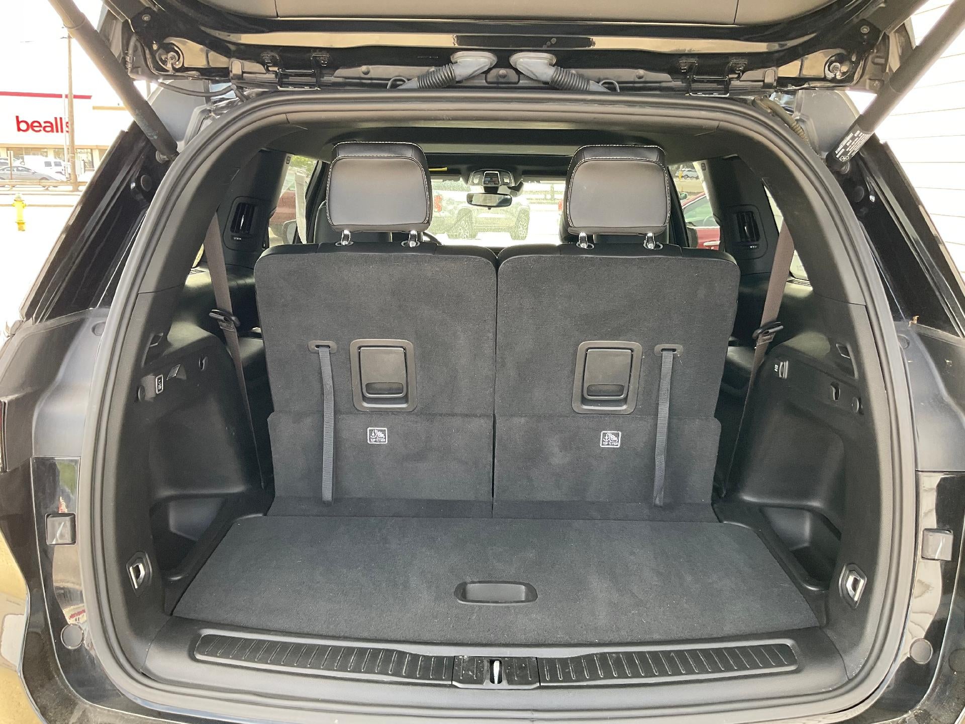 2023 Jeep Grand Cherokee L Laredo 4x4