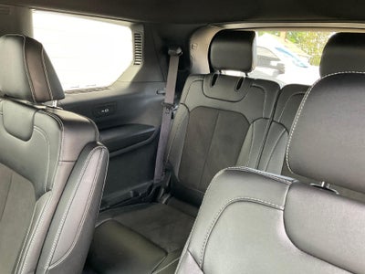 2023 Jeep Grand Cherokee L Laredo 4x4