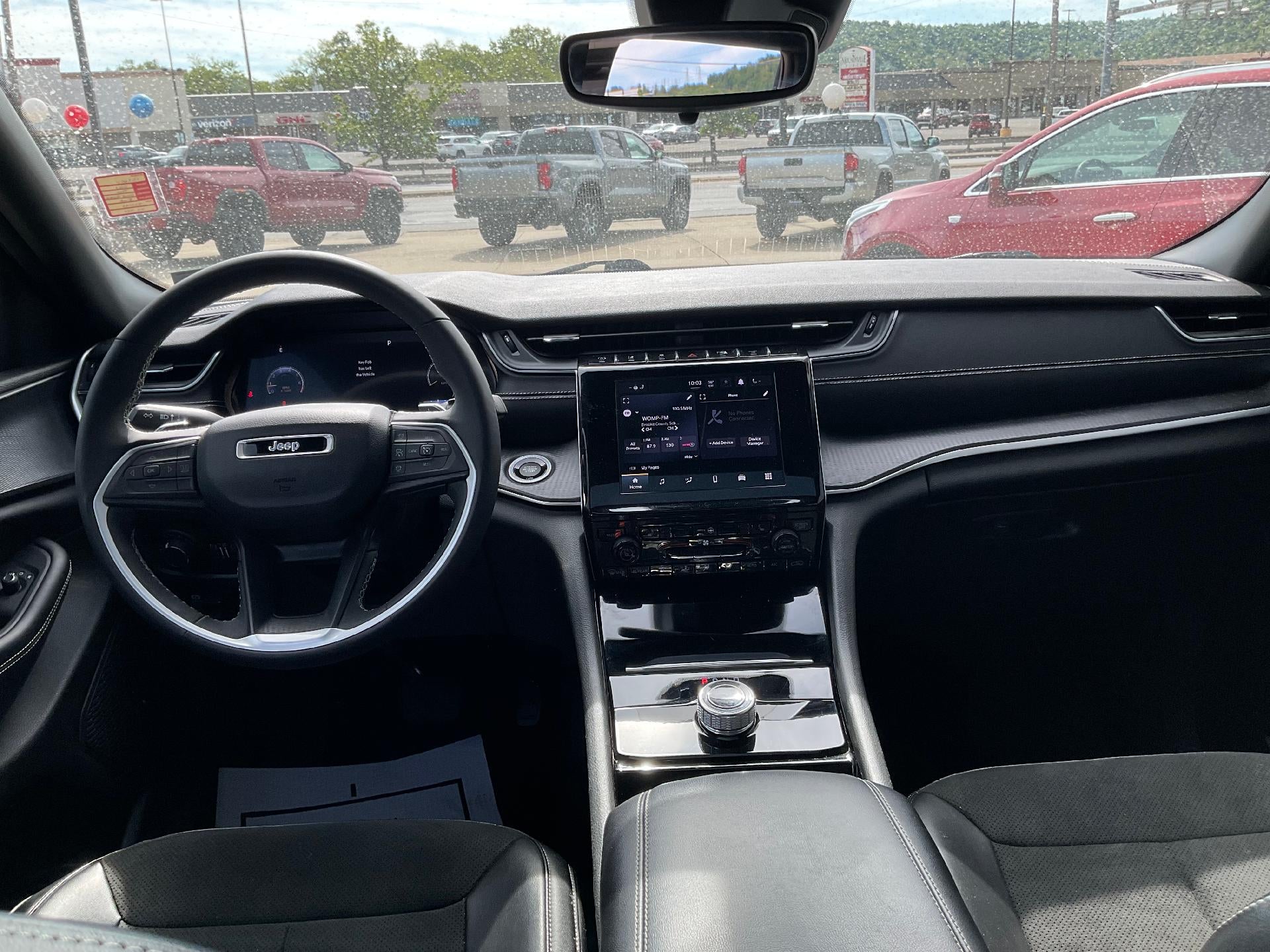 2023 Jeep Grand Cherokee L Laredo 4x4