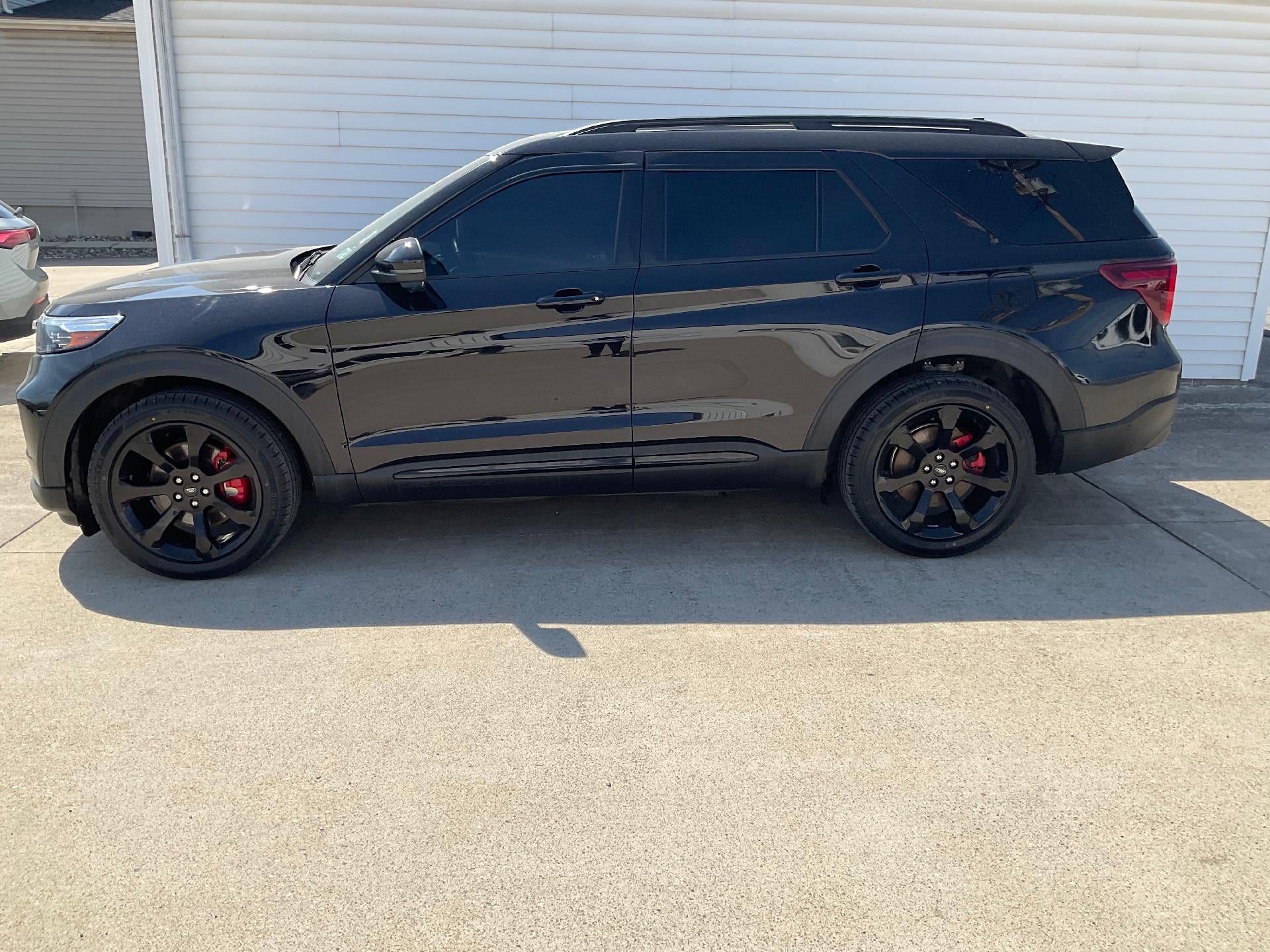 2023 Ford Explorer ST 4WD