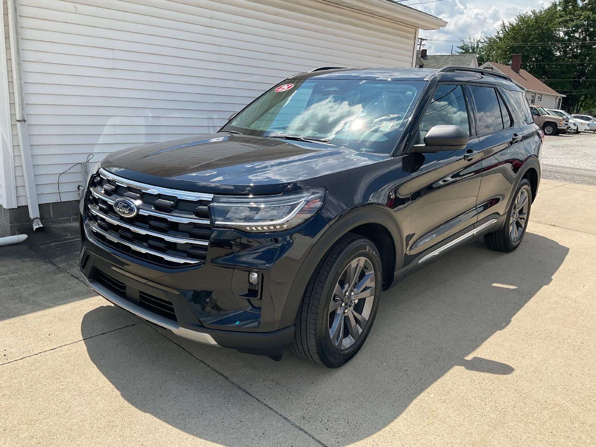 2025 Ford Explorer Active 4WD