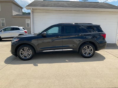 2025 Ford Explorer Active 4WD