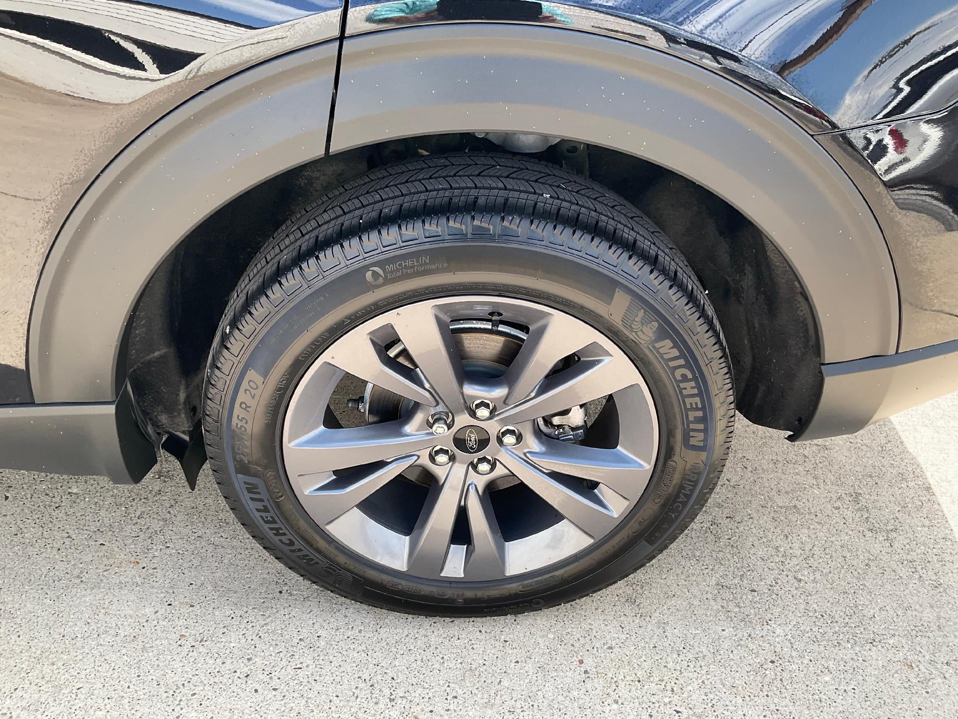 2025 Ford Explorer Active 4WD