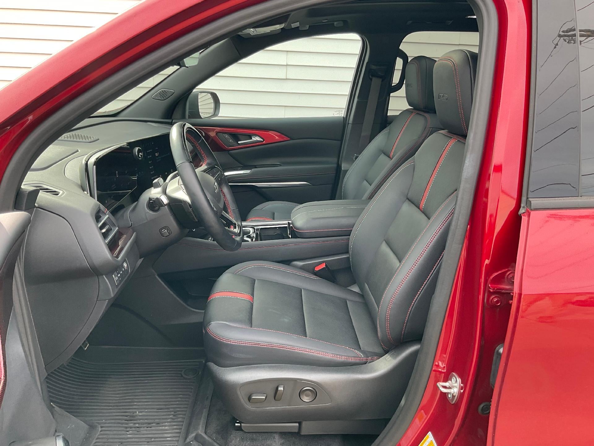 2024 Chevrolet Traverse RS w/2RS