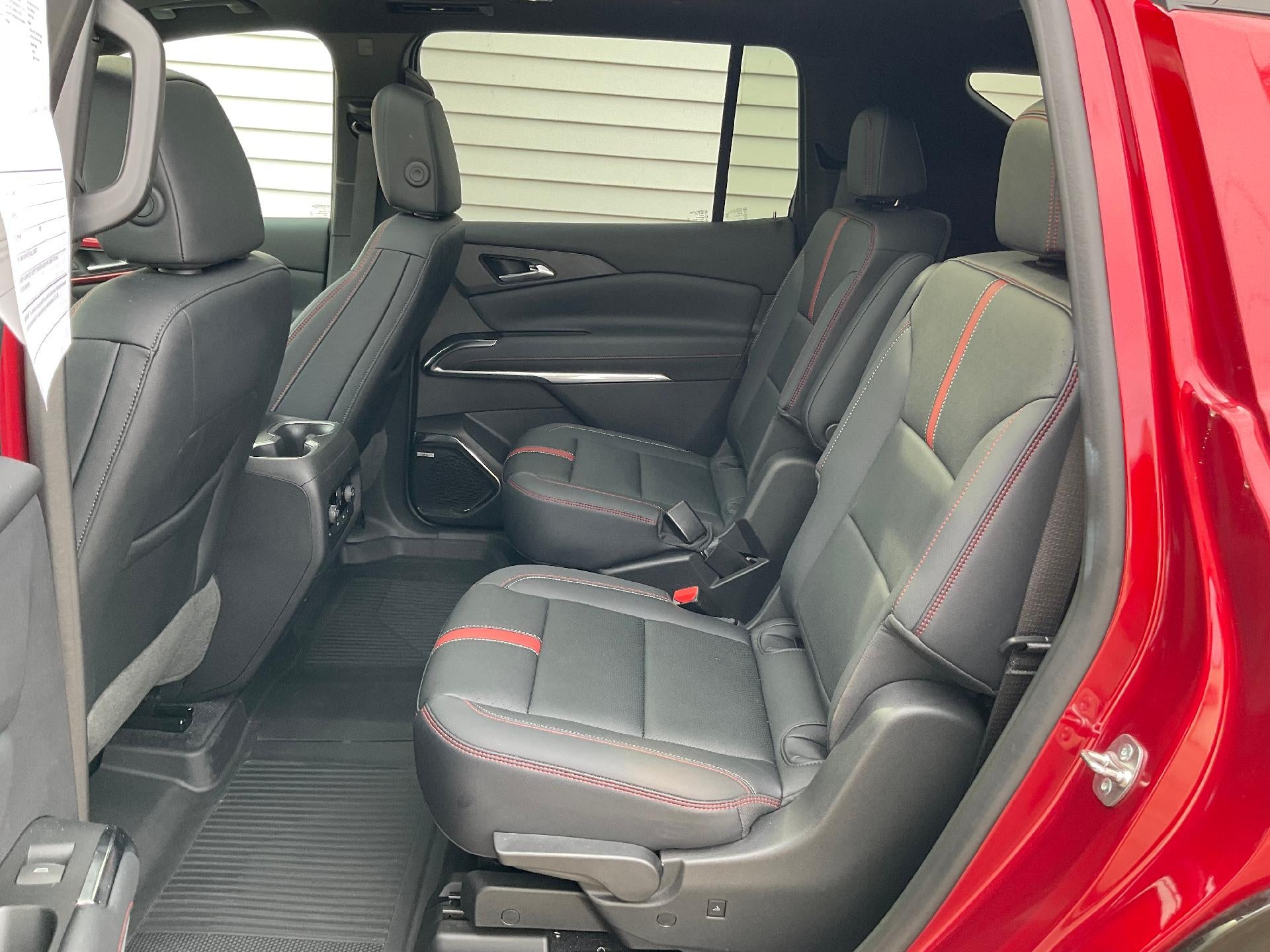 2024 Chevrolet Traverse RS w/2RS