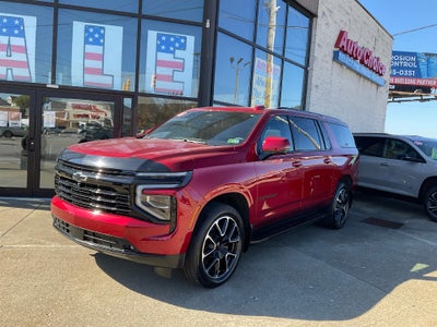 2025 Chevrolet Suburban 4WD RST