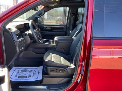 2025 Chevrolet Suburban 4WD RST