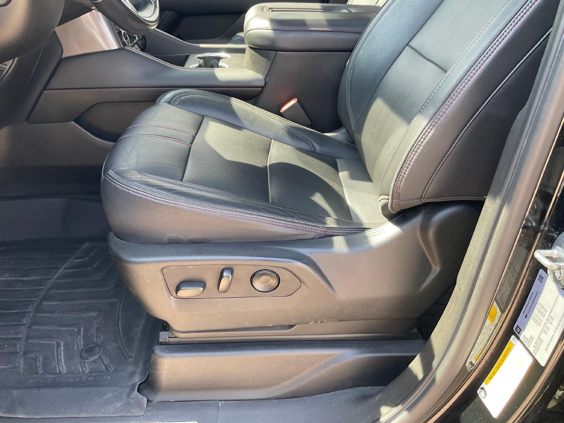 2021 Chevrolet Suburban 4WD RST