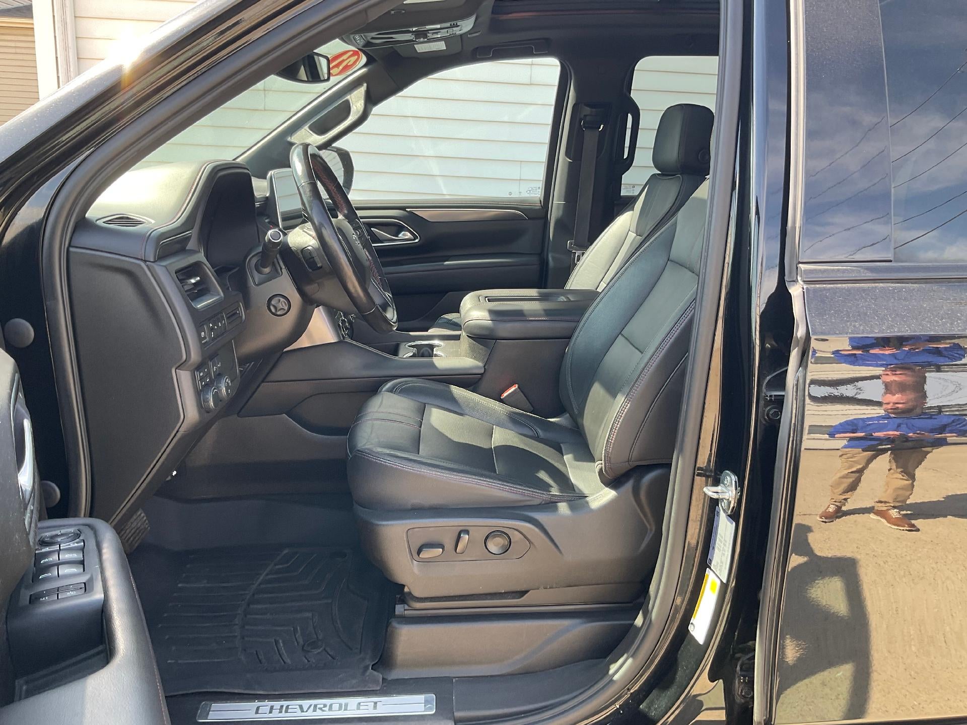 2021 Chevrolet Suburban 4WD RST