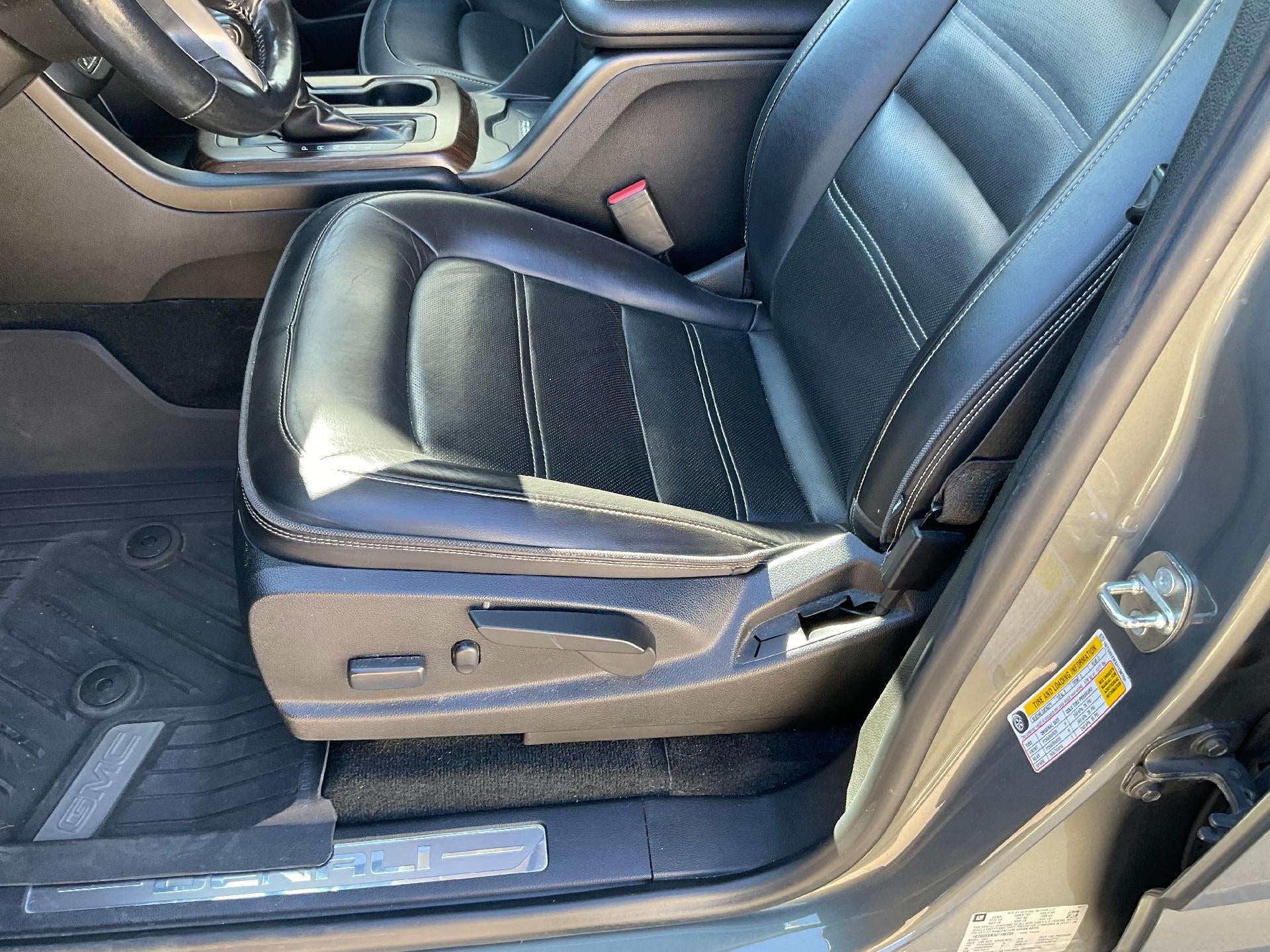 2018 GMC Canyon Crew Cab Long Box 4-Wheel Drive Denali