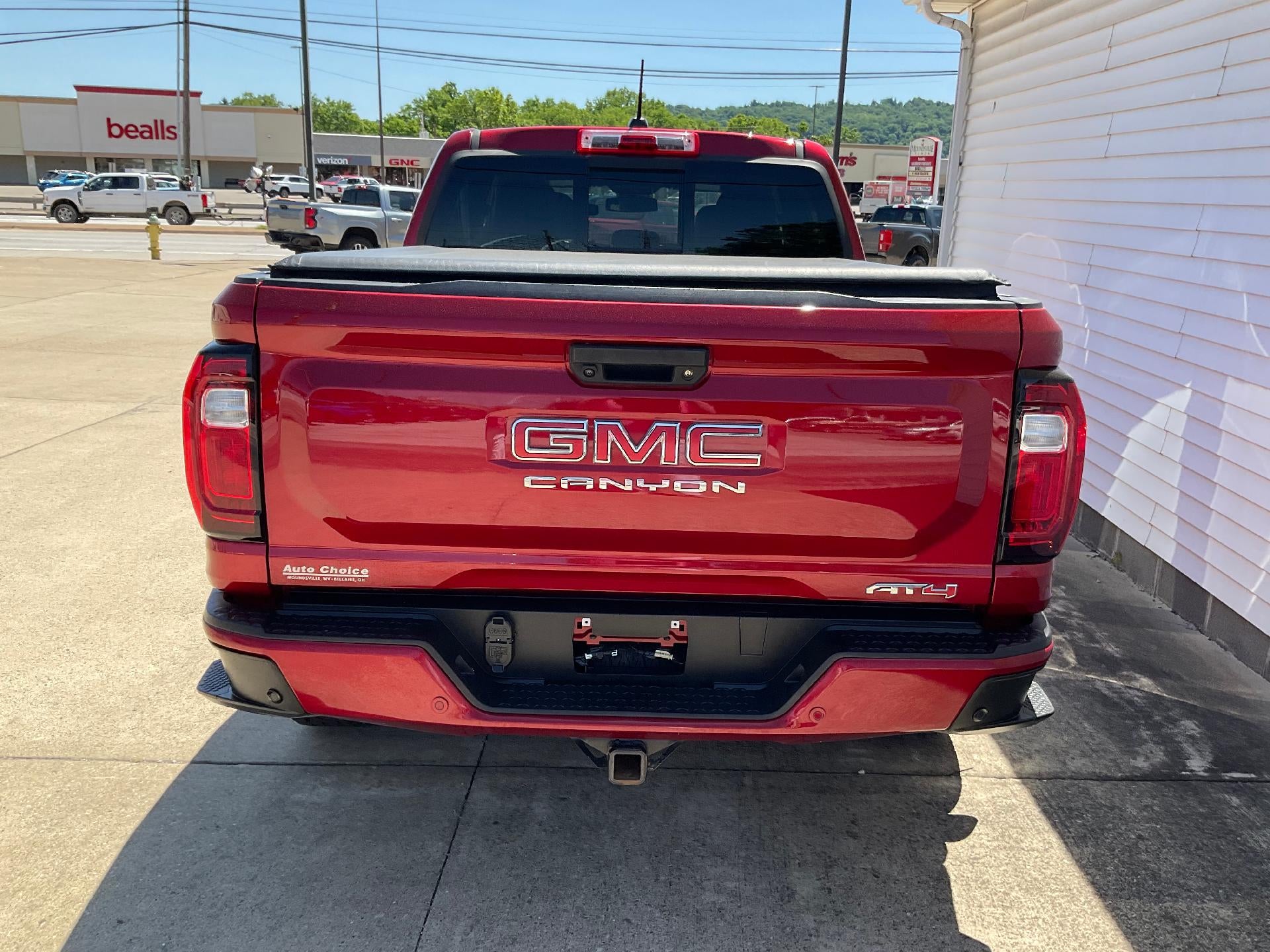 2024 GMC Canyon Crew Cab Short Box 4-Wheel Drive AT4