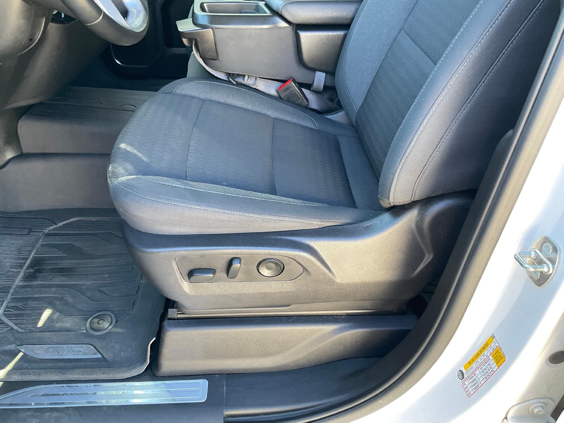 2024 GMC Sierra 1500 Crew Cab Short Box 4-Wheel Drive Elevation 3SB