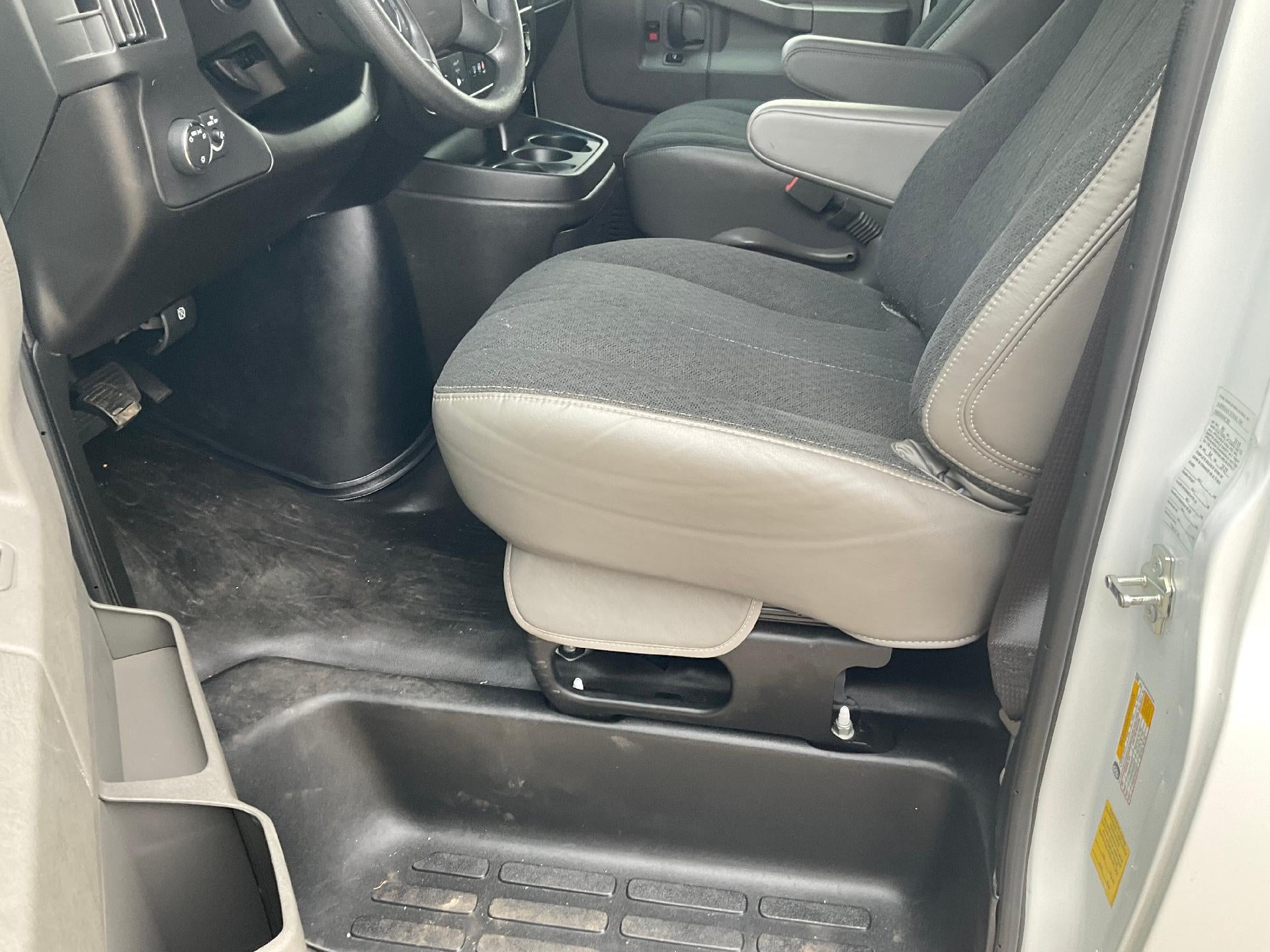 2025 GMC Savana Cargo Van 2500 Regular Wheelbase Rear-Wheel Drive