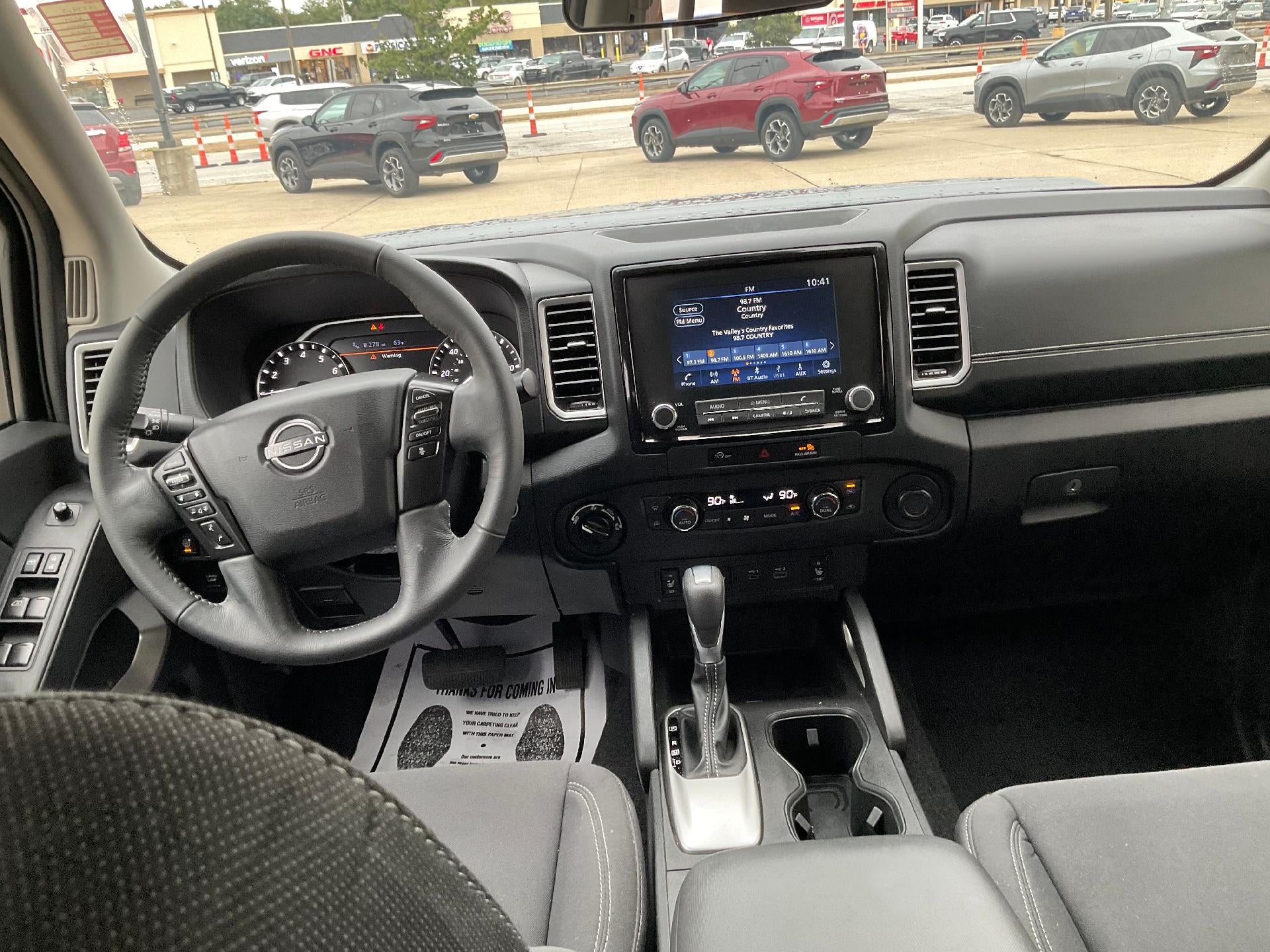 2024 Nissan Frontier Crew Cab 4x4 SV