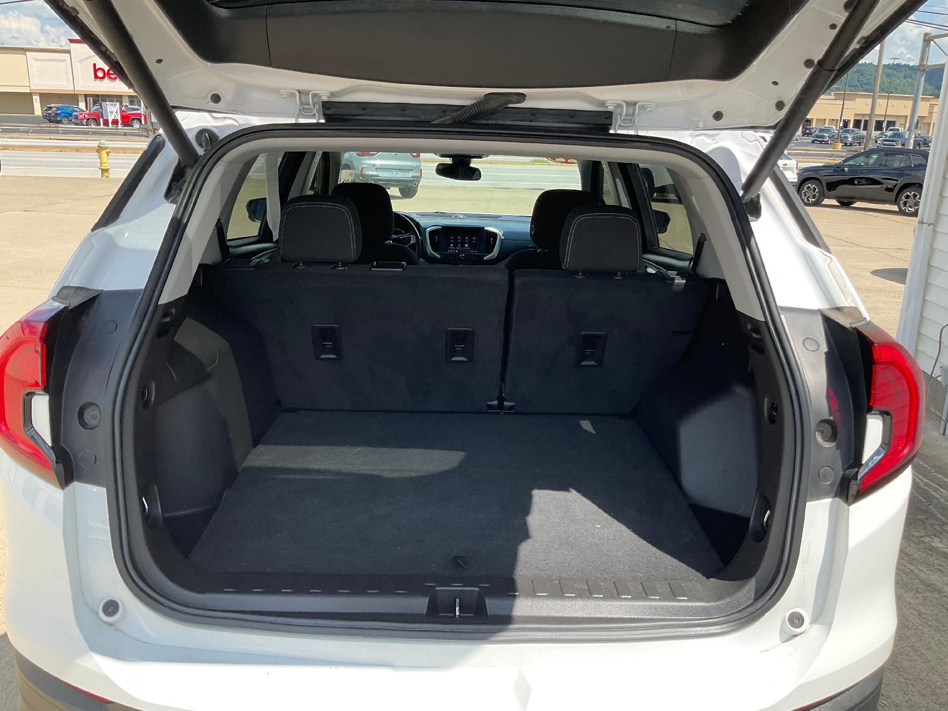 2022 GMC Terrain AWD SLE