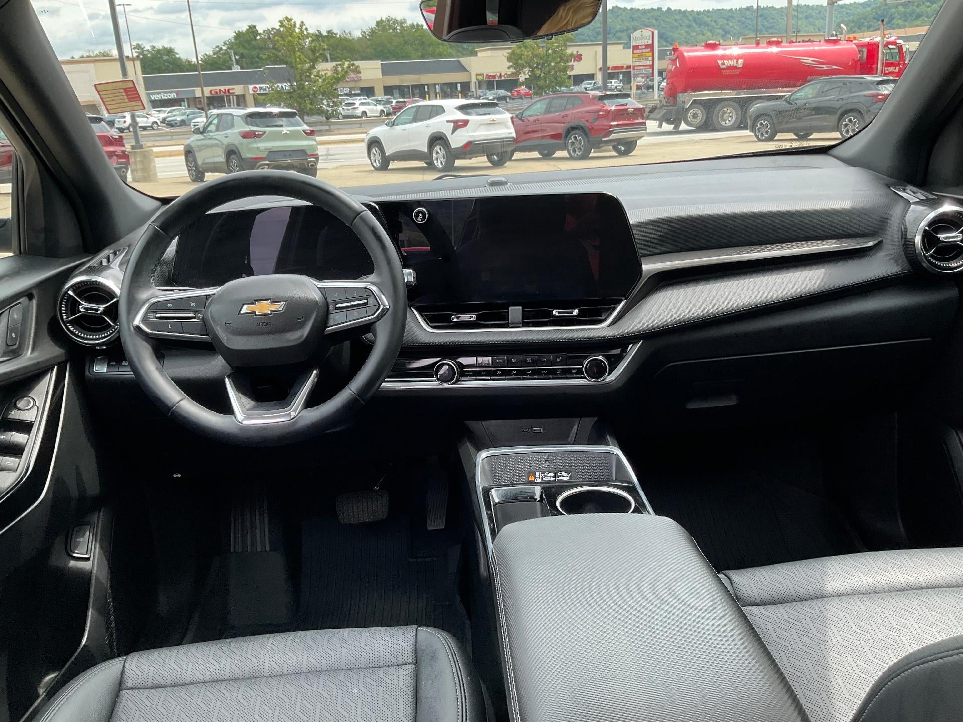 2025 Chevrolet Equinox AWD LT