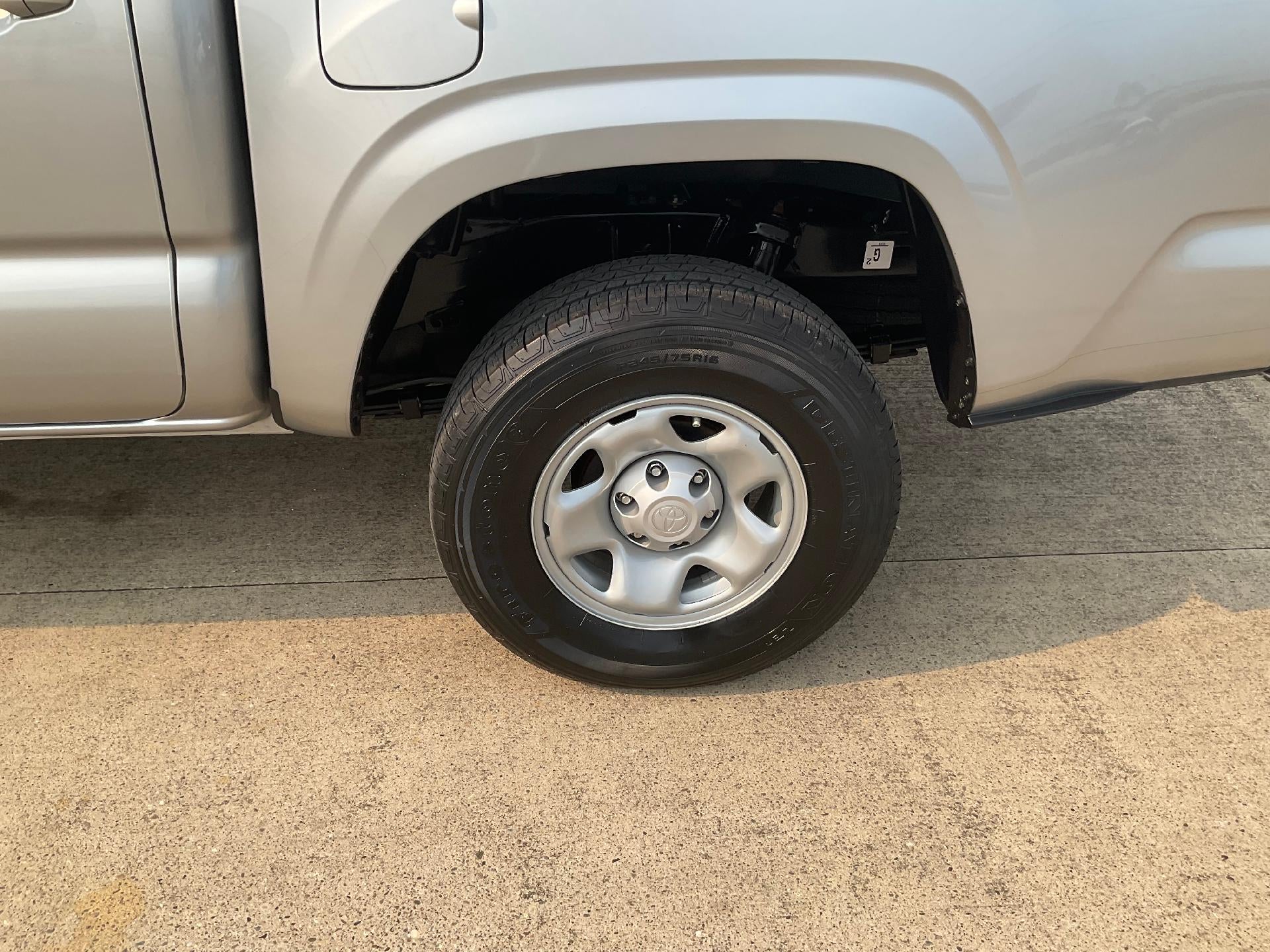 2023 Toyota Tacoma 4WD 4WD SR Double Cab 5' Bed V6 AT (GS)