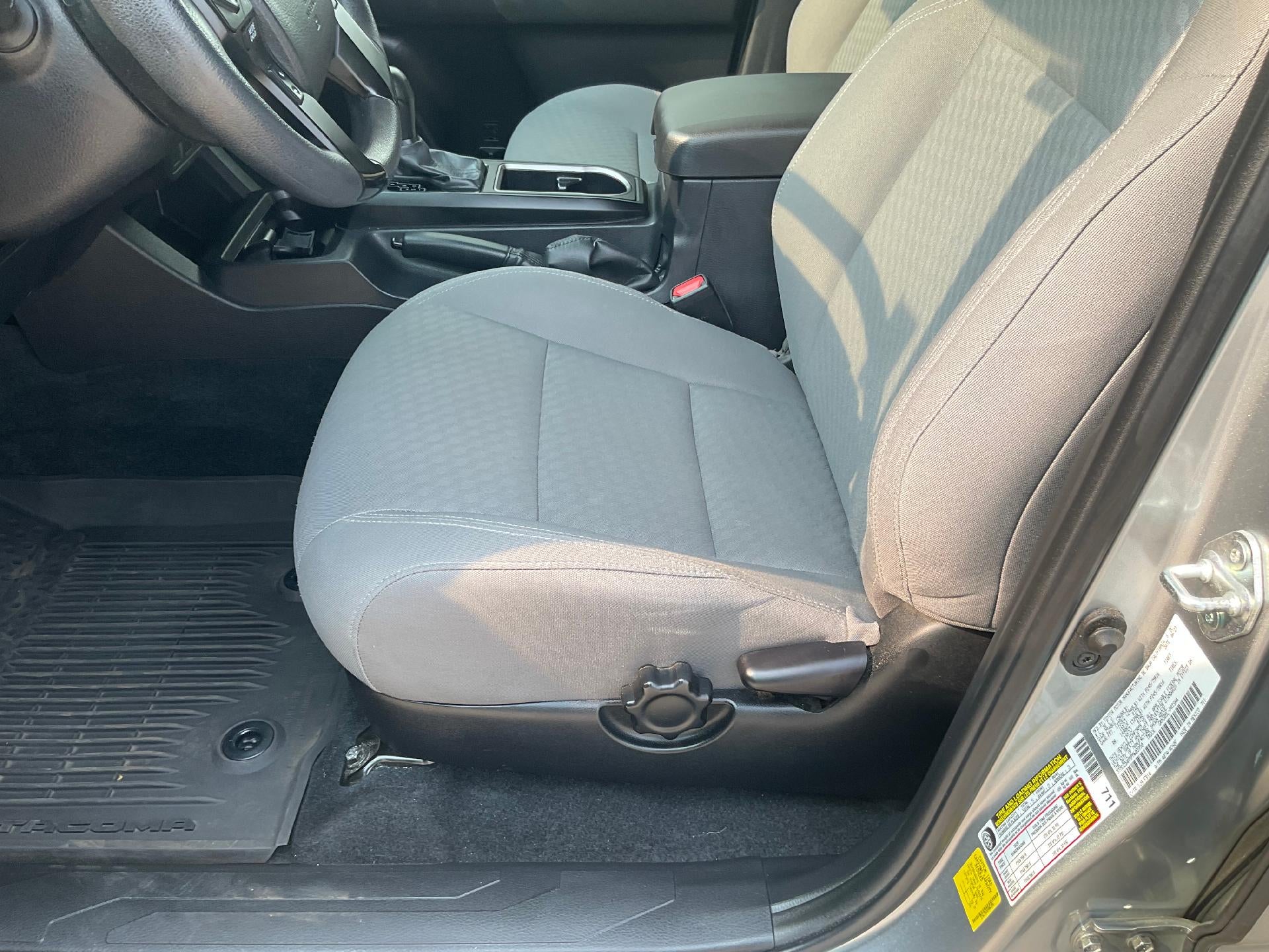 2023 Toyota Tacoma 4WD 4WD SR Double Cab 5' Bed V6 AT (GS)
