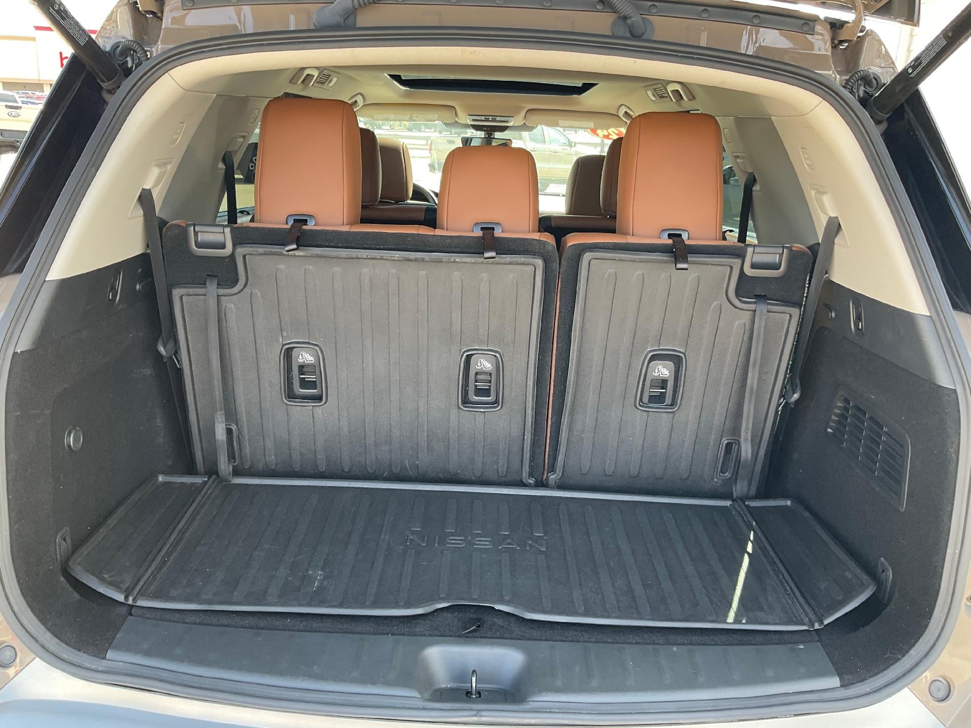 2024 Nissan Pathfinder Platinum 2WD