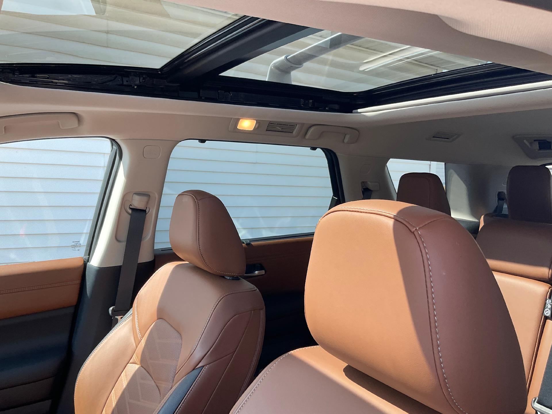 2024 Nissan Pathfinder Platinum 2WD