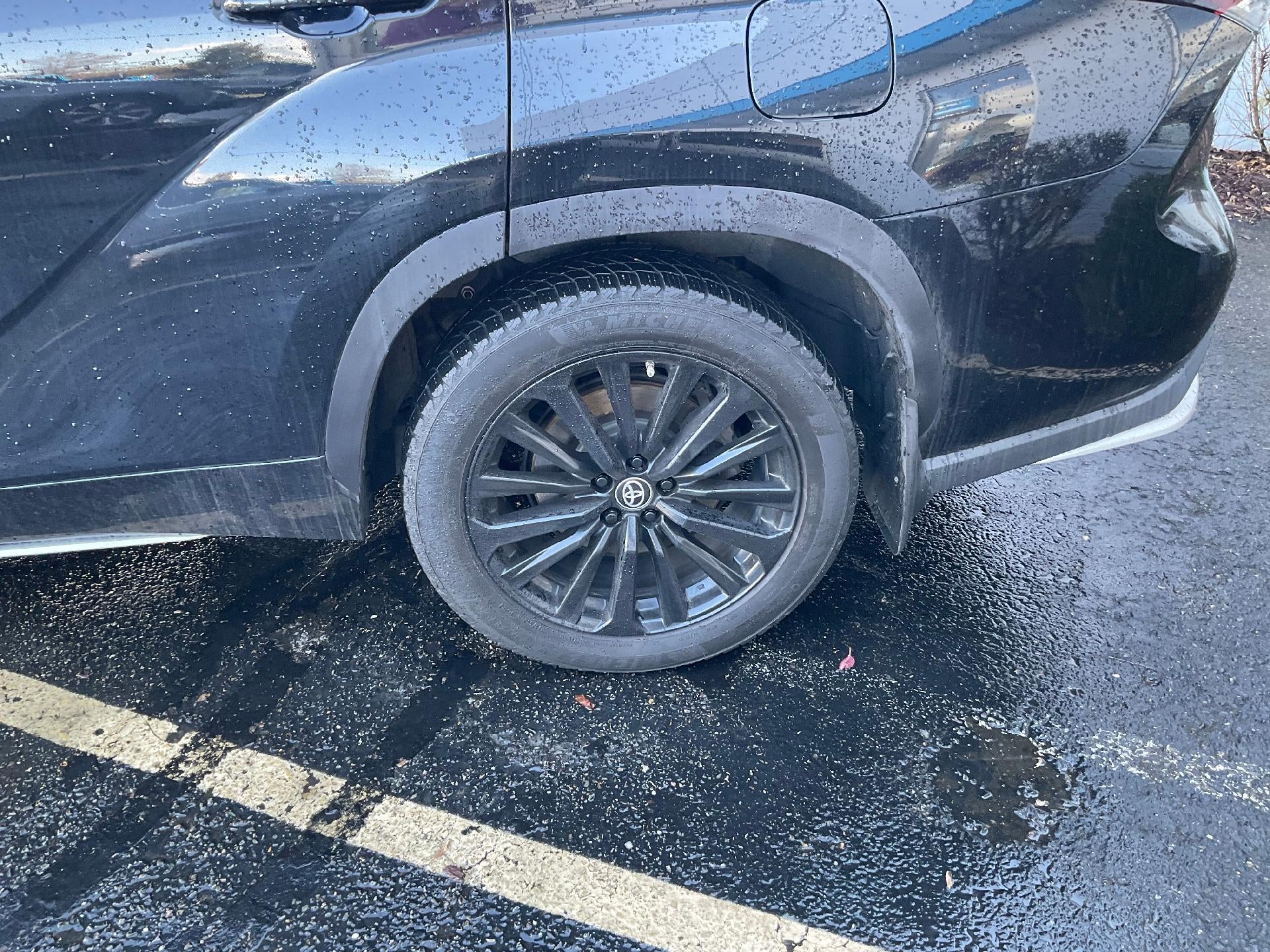 2023 Toyota Highlander L AWD (Natl)