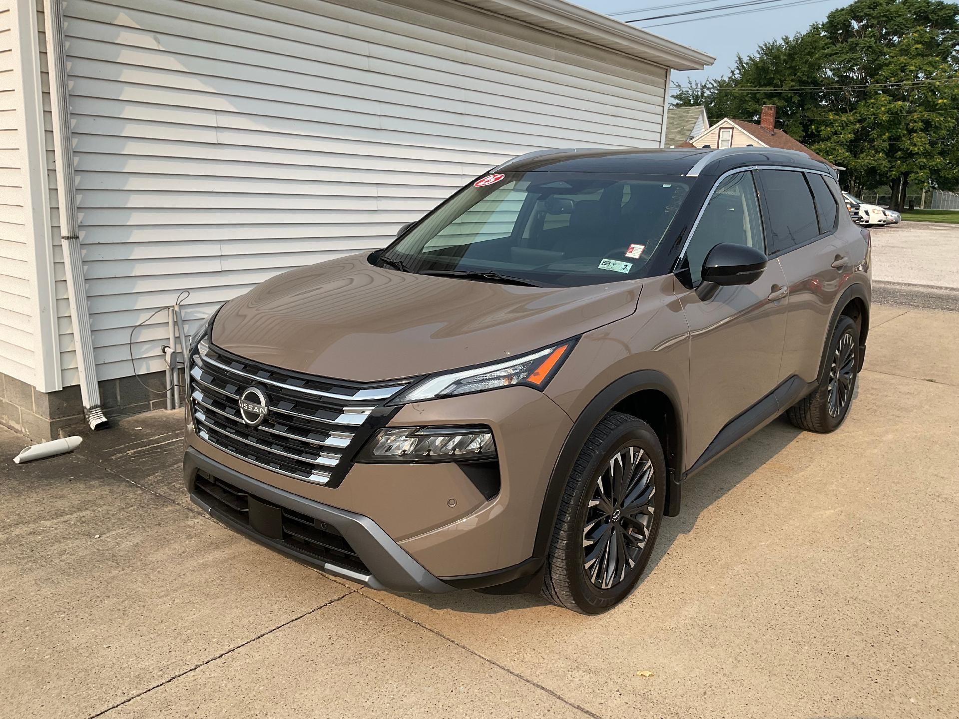 2025 Nissan Rogue AWD SL