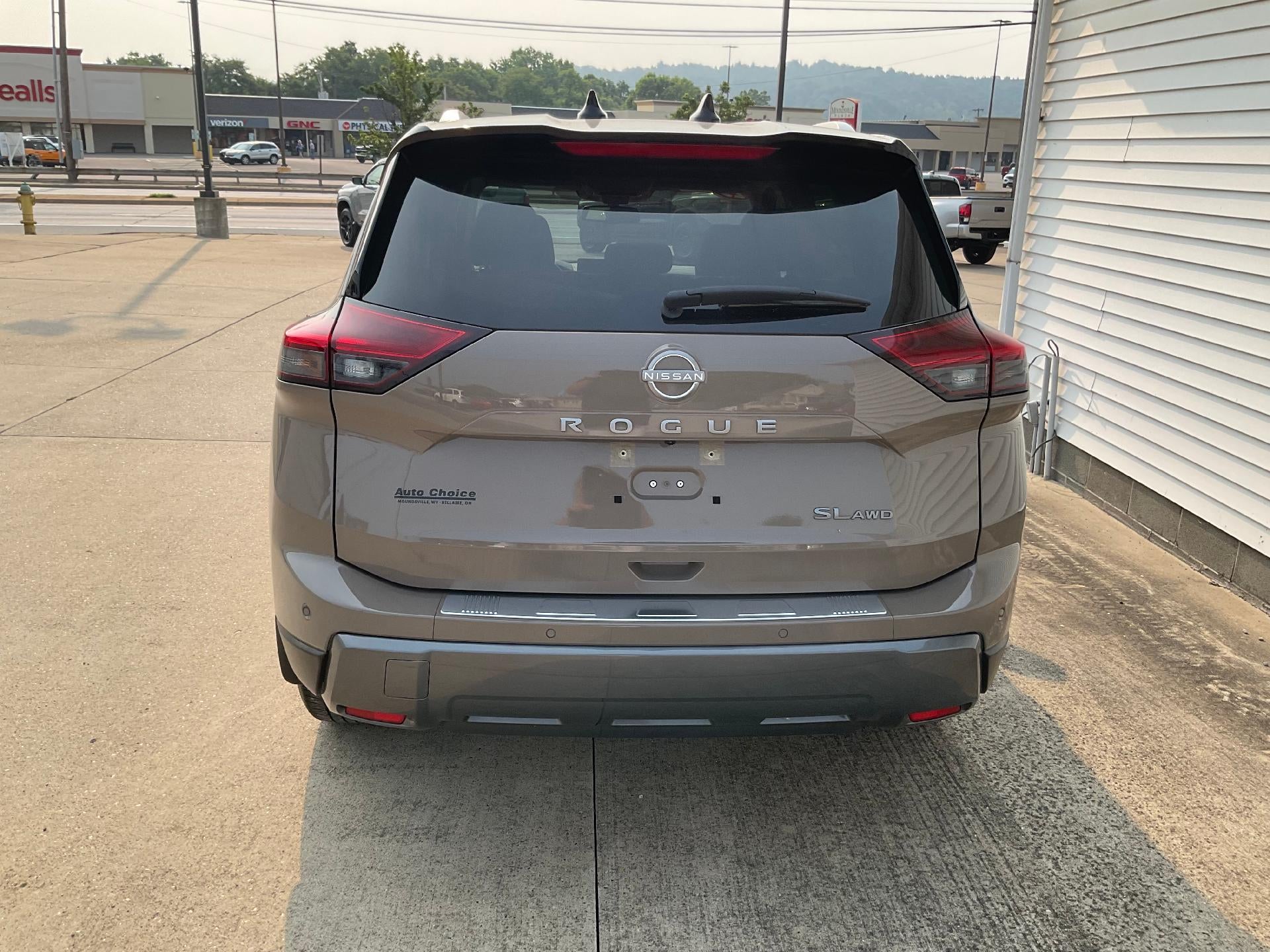 2025 Nissan Rogue AWD SL