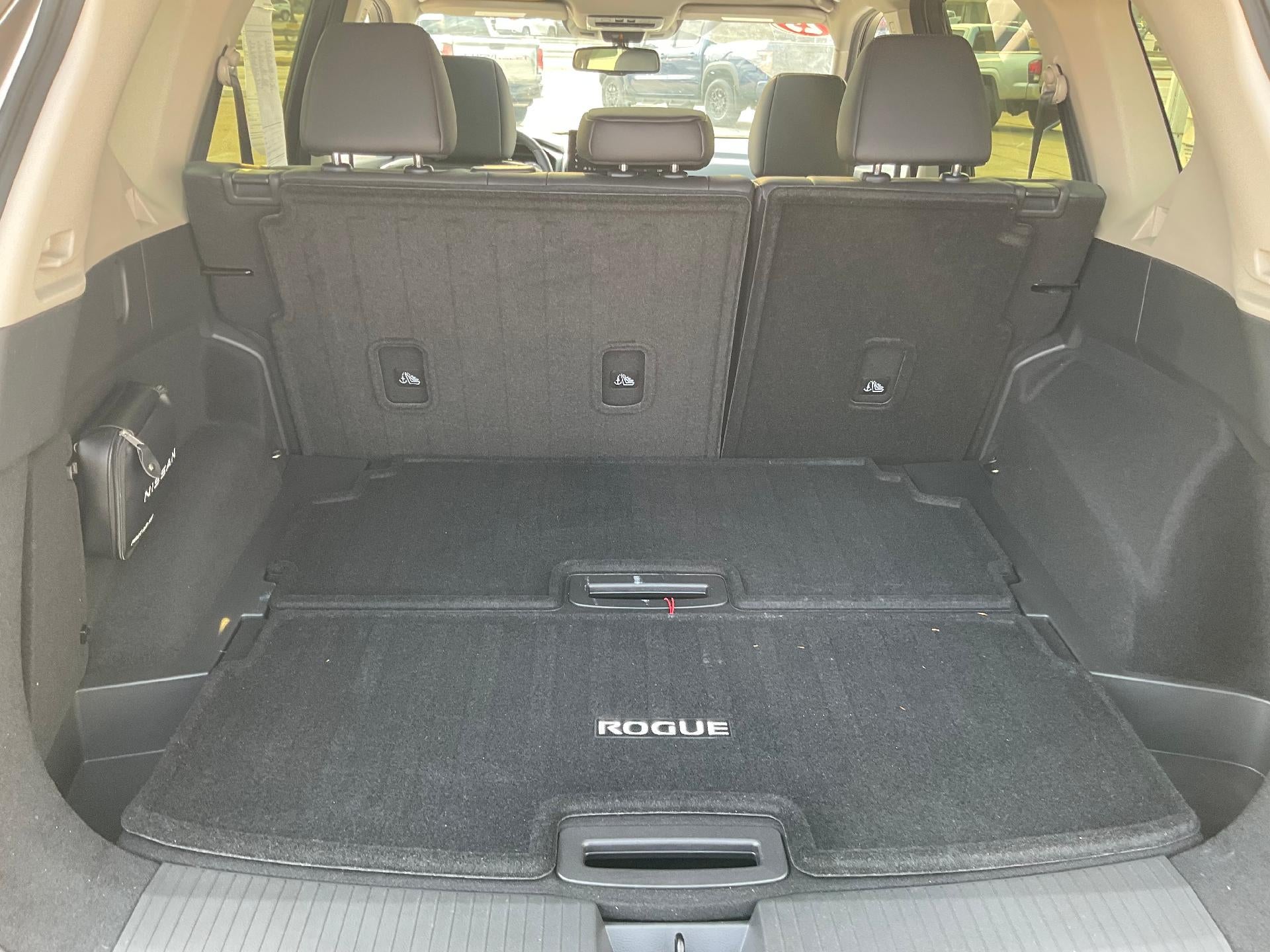 2025 Nissan Rogue AWD SL