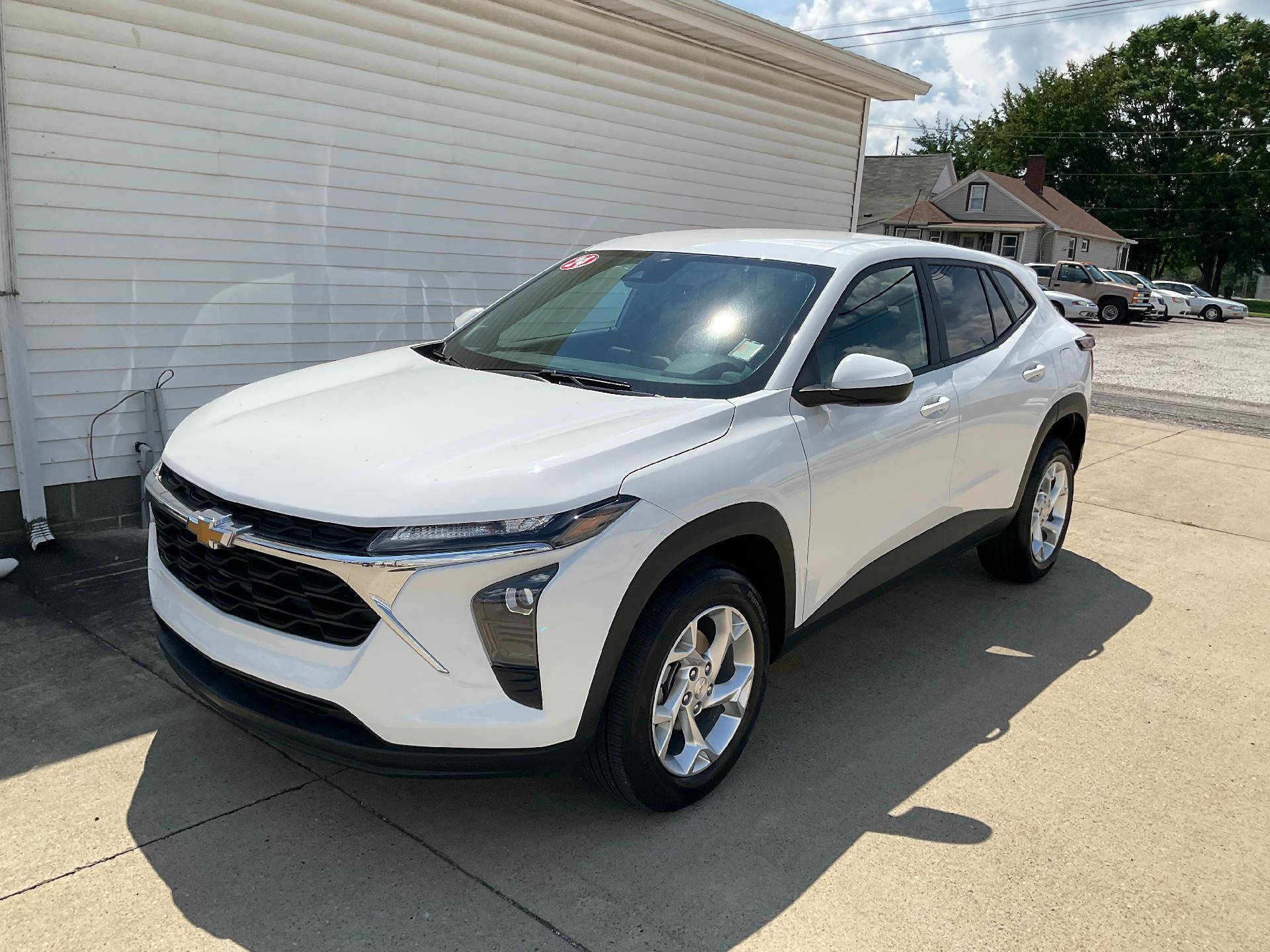 2024 Chevrolet Trax FWD 4dr LS