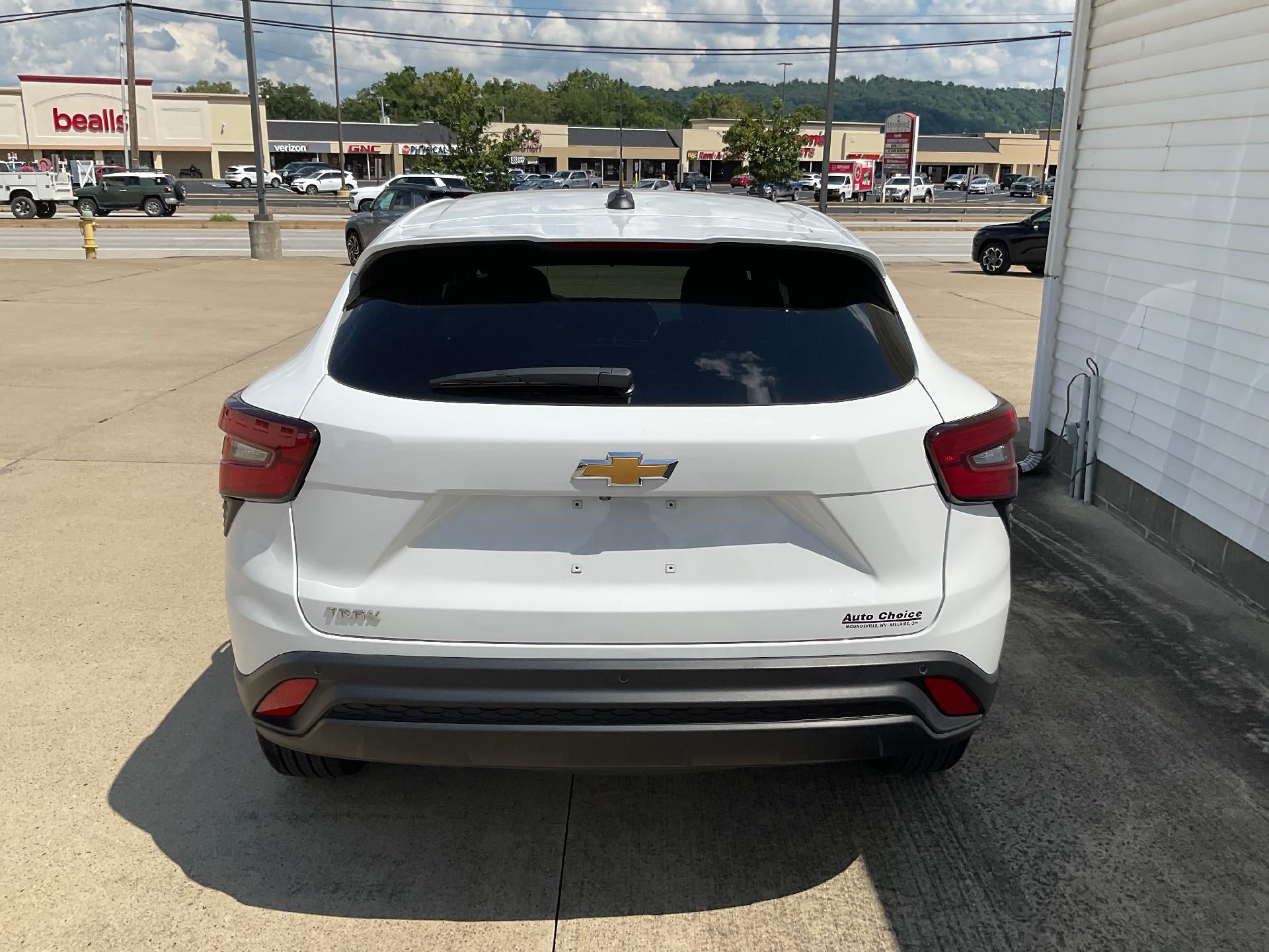 2024 Chevrolet Trax FWD 4dr LS