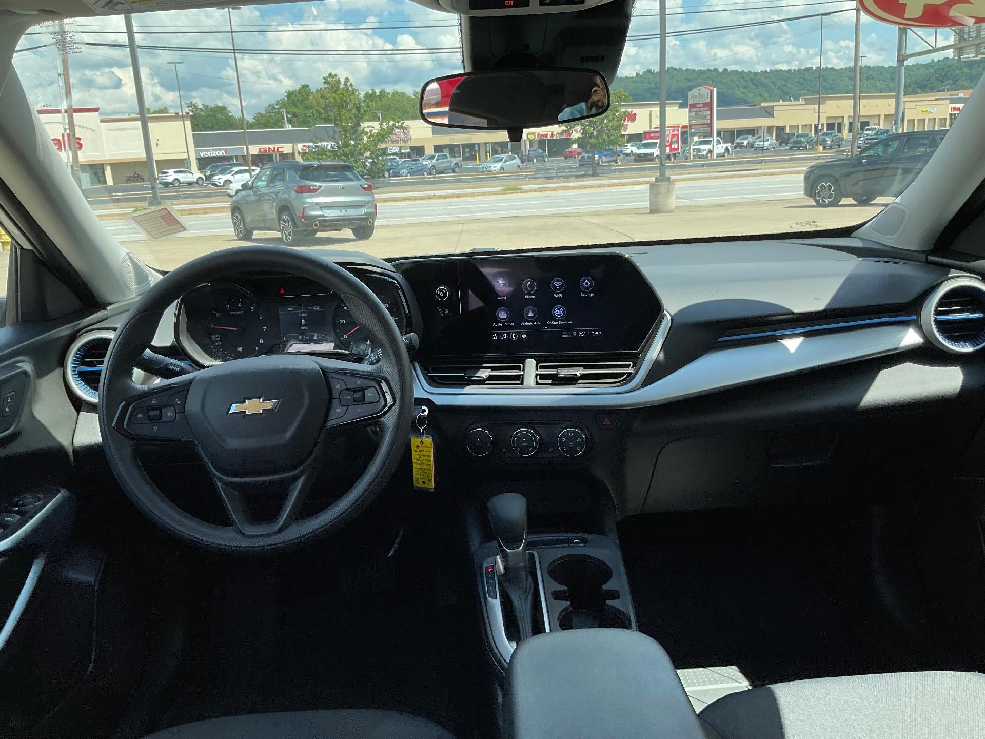 2024 Chevrolet Trax FWD 4dr LS