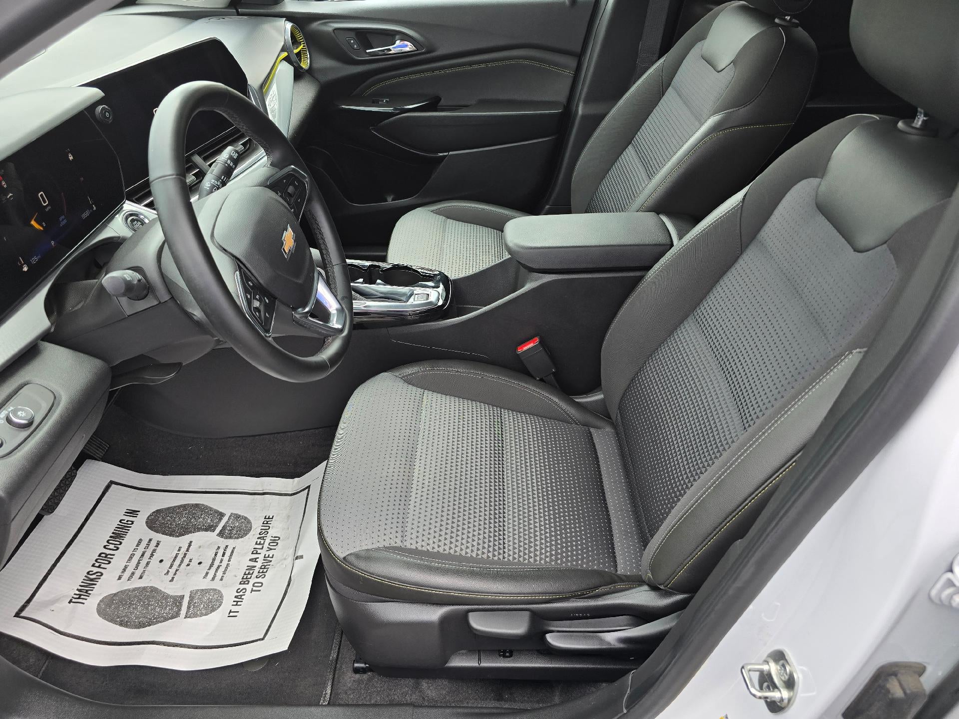 2025 Chevrolet Trax FWD 4dr LT
