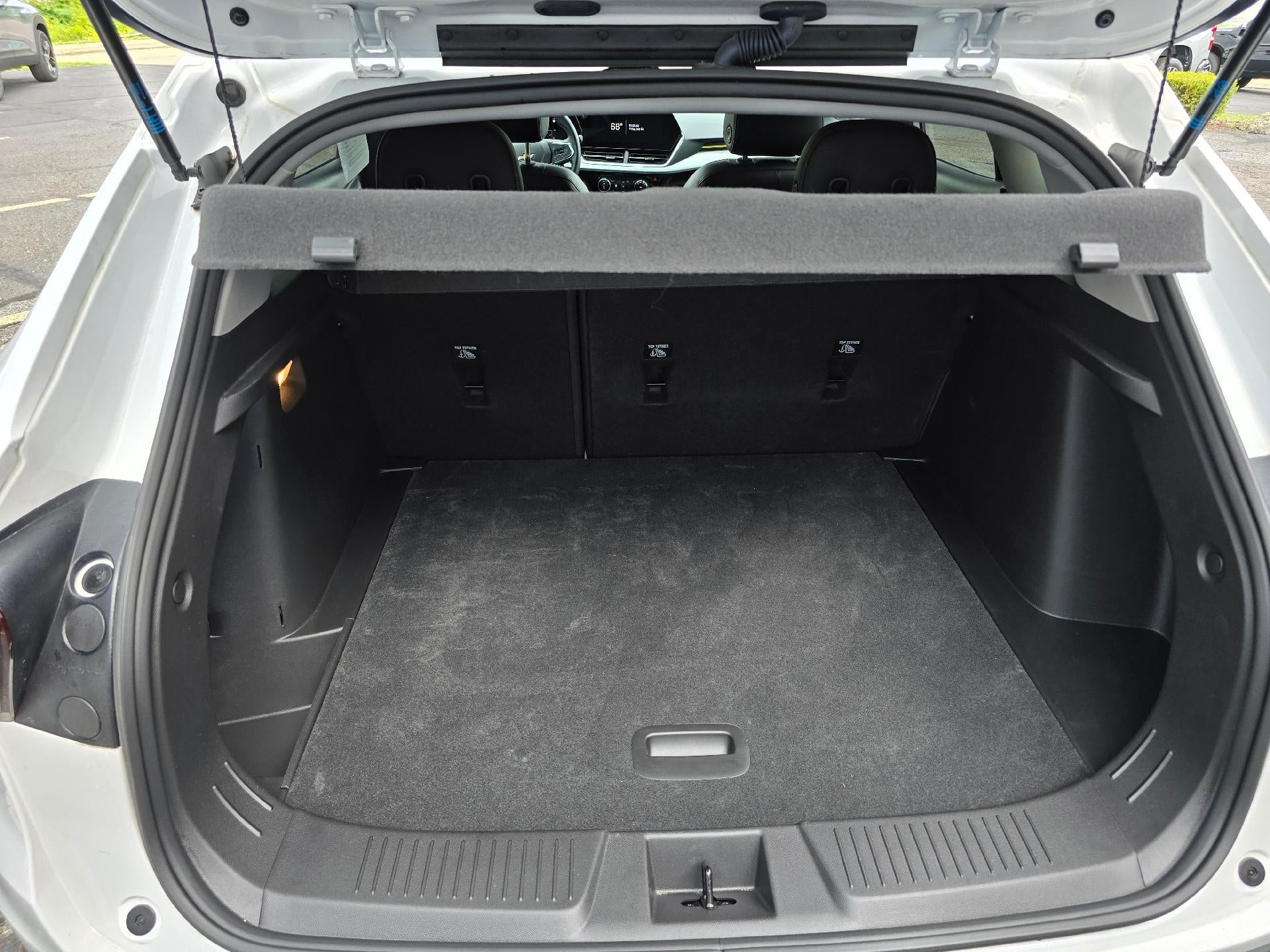 2025 Chevrolet Trax FWD 4dr LT