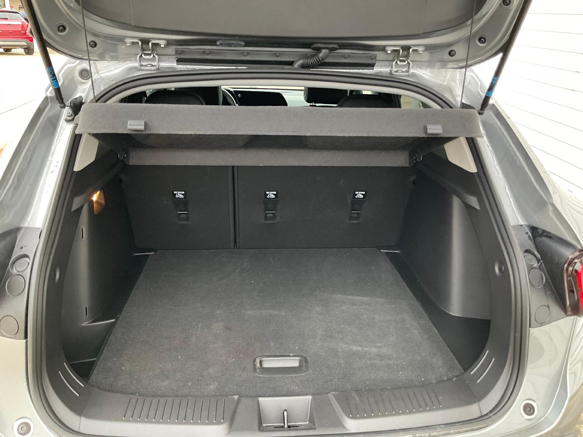2025 Chevrolet Trax FWD 4dr LT